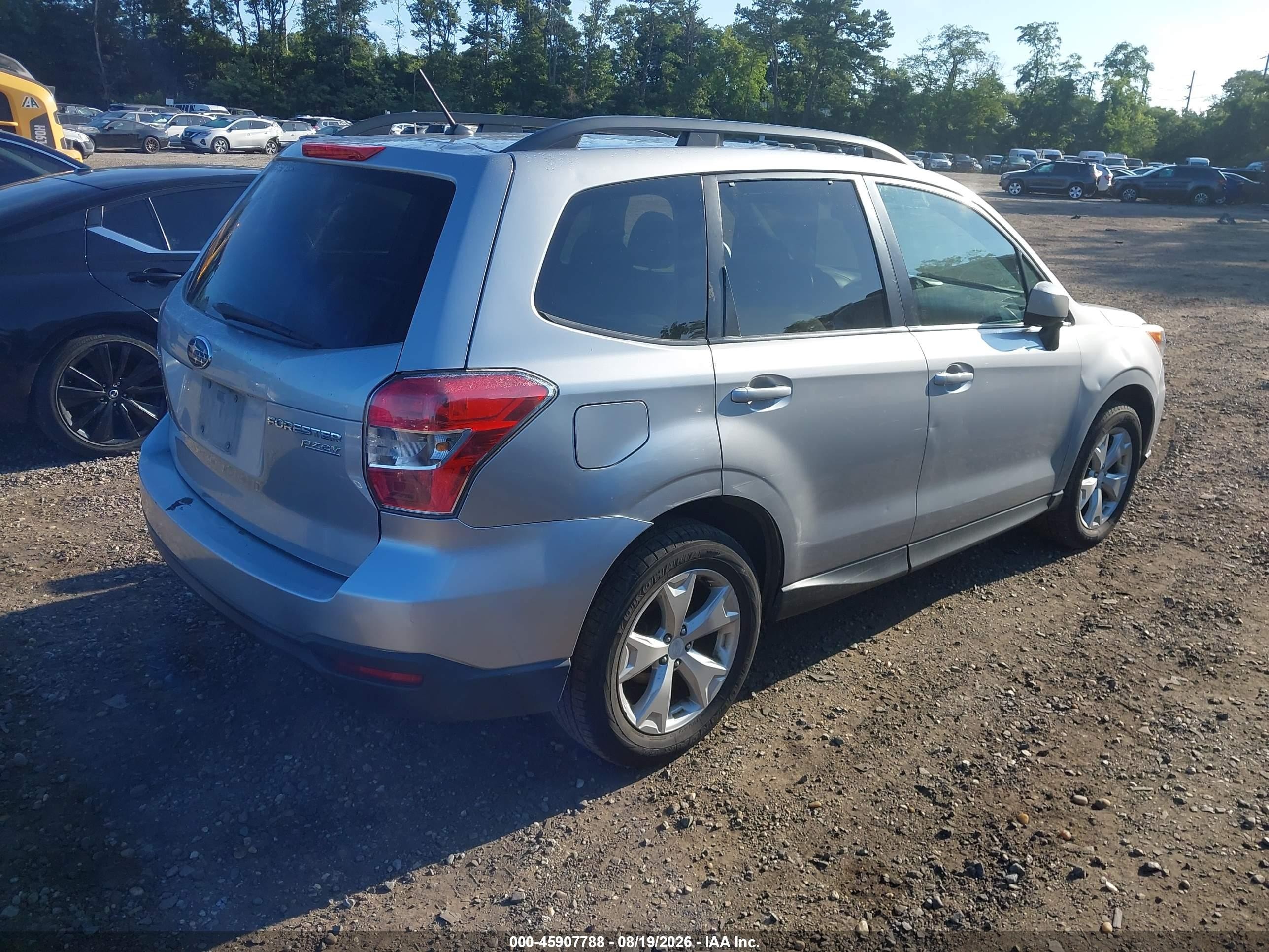 2015 Subaru Forester 2.5i Premium Silver vin: JF2SJADC6FH500286