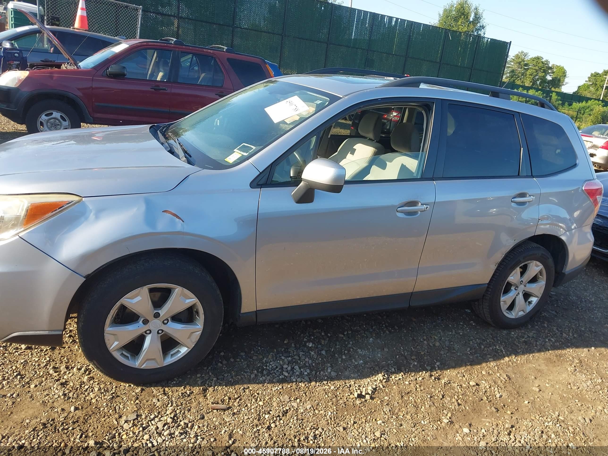 2015 Subaru Forester 2.5i Premium Silver vin: JF2SJADC6FH500286
