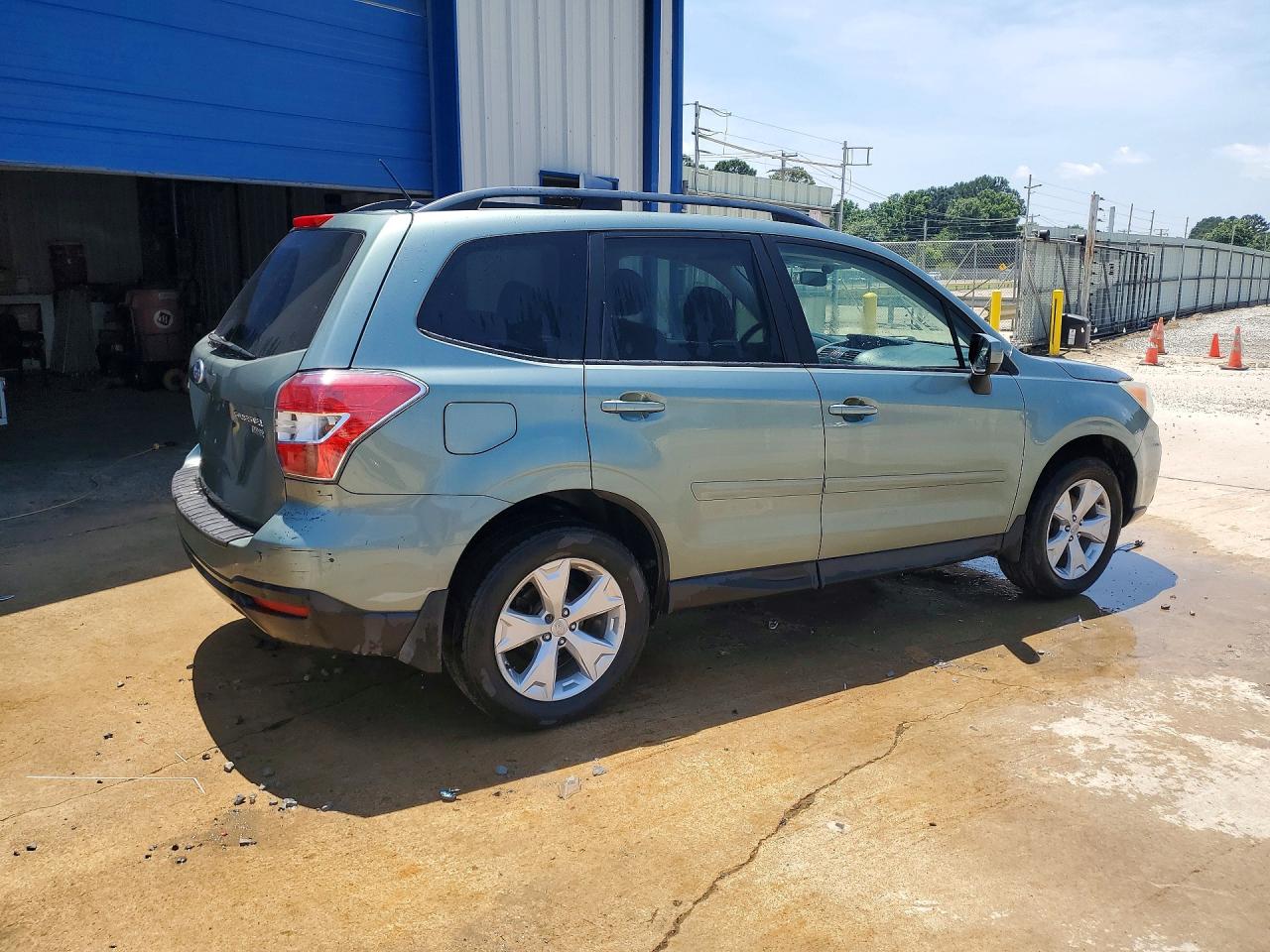 2015 Subaru Forester 2.5i Premium Green vin: JF2SJADC6FH505679