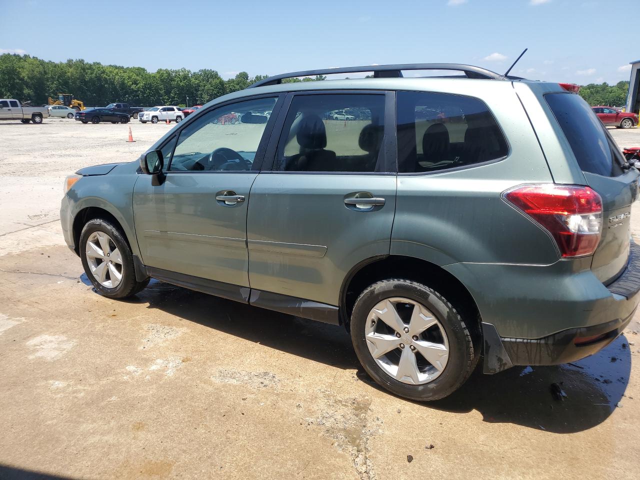 2015 Subaru Forester 2.5i Premium Green vin: JF2SJADC6FH505679 Damage: Left Qtr Panel, Dent(S) W/No Paint Dmg, 2 To 3 Inches