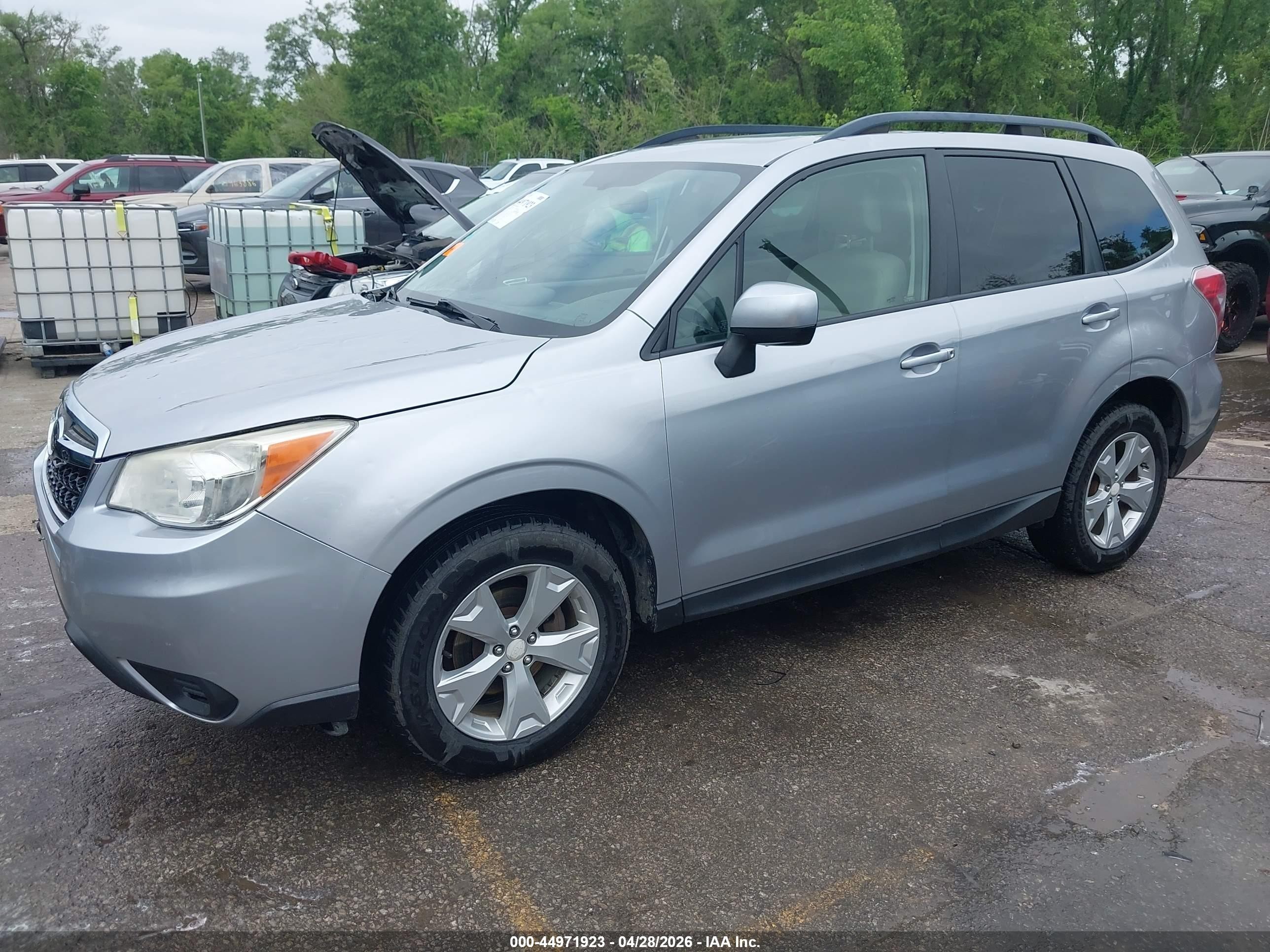 2015 Subaru Forester 2.5i Premium Silver vin: JF2SJADC6FH505701