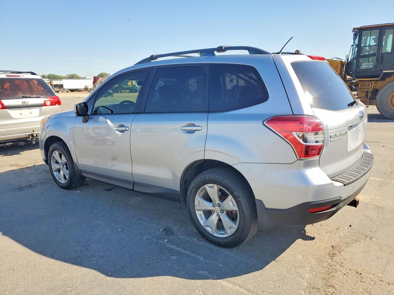 2015 Subaru Forester 2.5i Premium Silver vin: JF2SJADC6FH532509