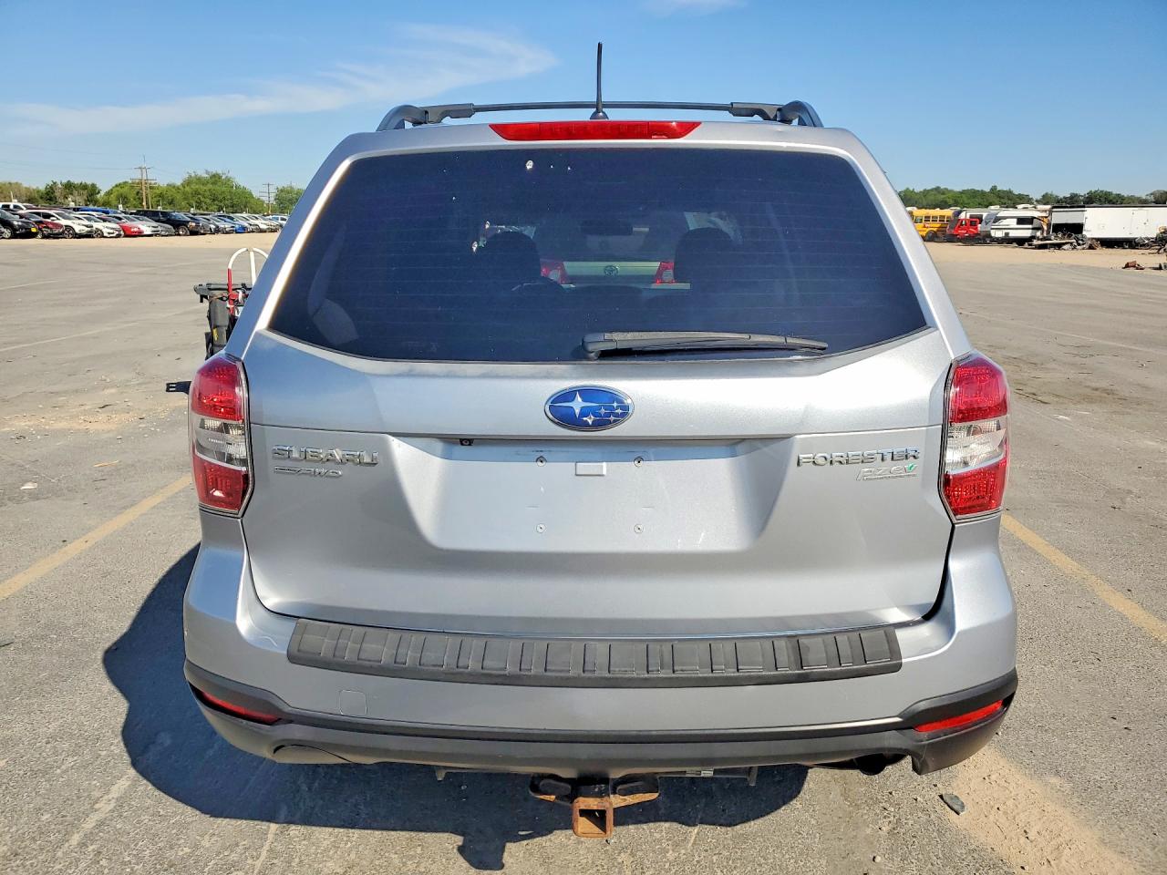 2015 Subaru Forester 2.5i Premium Silver vin: JF2SJADC6FH532509