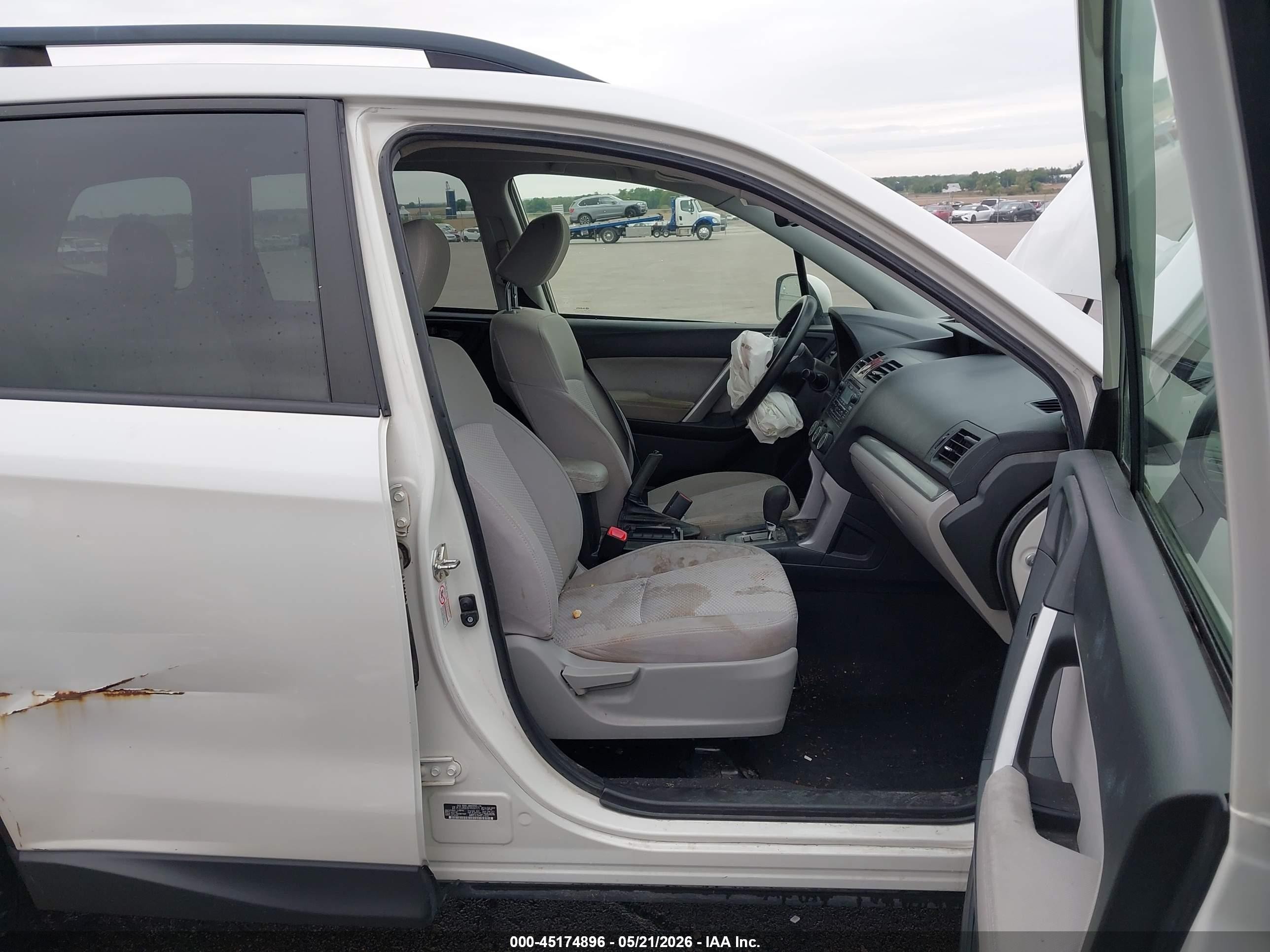 2015 Subaru Forester 2.5i Premium Белый vin: JF2SJADC6FH550721