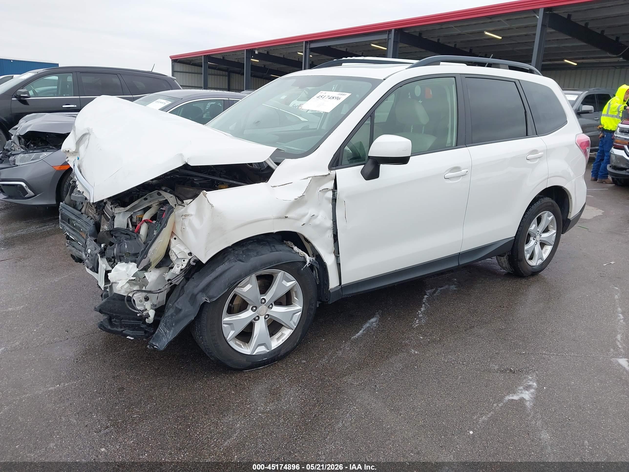 2015 Subaru Forester 2.5i Premium Белый vin: JF2SJADC6FH550721