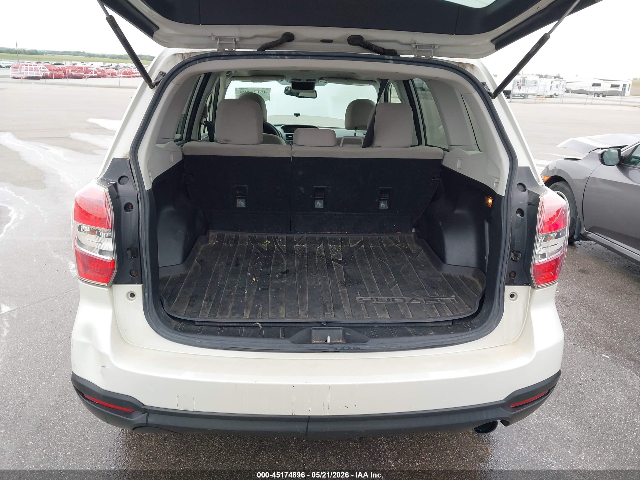 2015 Subaru Forester 2.5i Premium Белый vin: JF2SJADC6FH550721