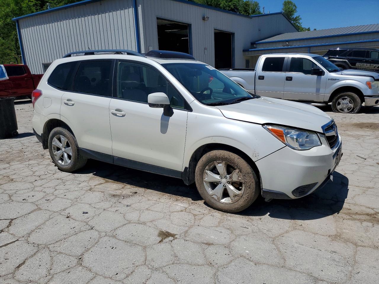 2015 Subaru Forester 2.5i Premium White vin: JF2SJADC6FH813922