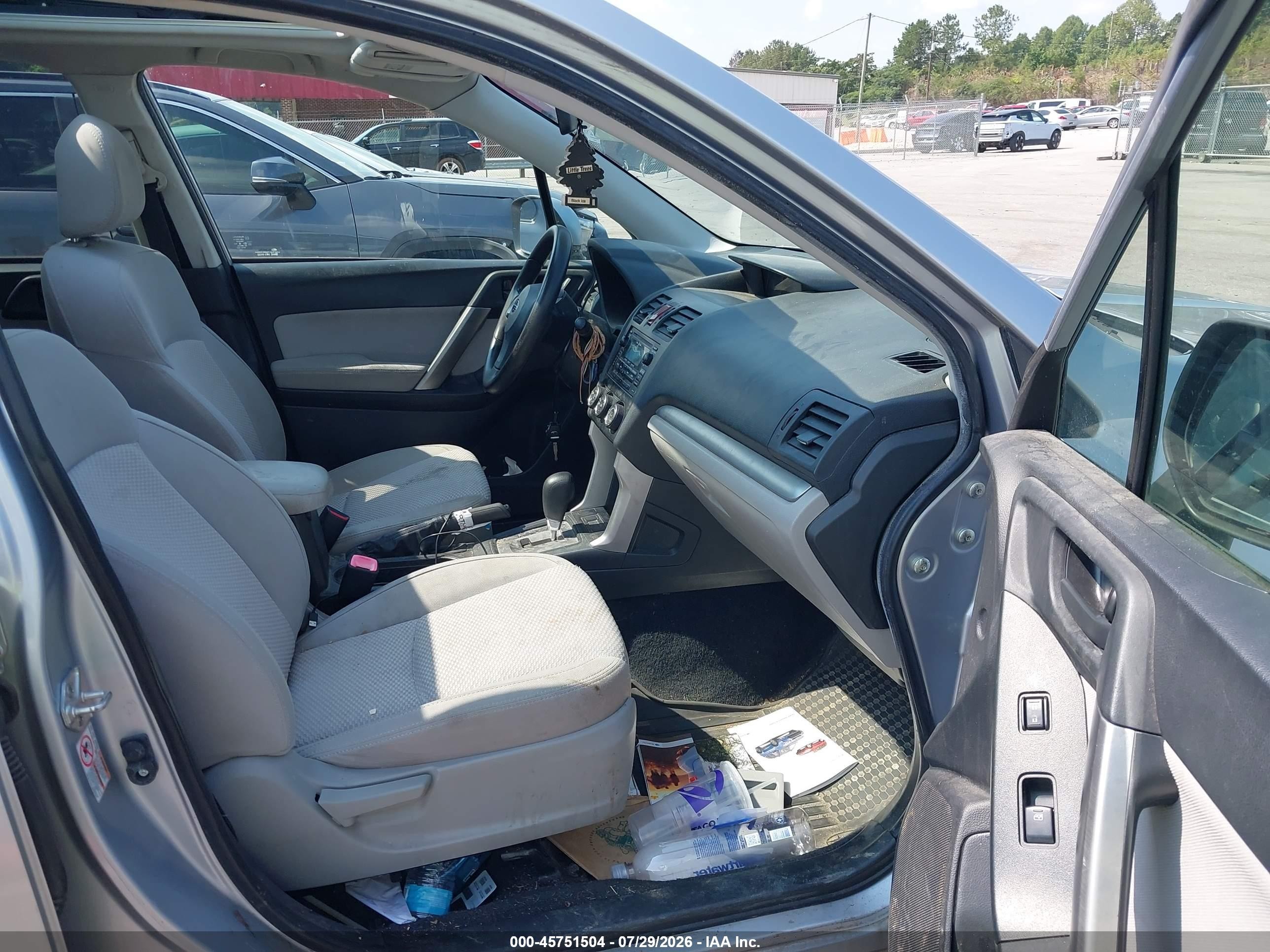 2015 Subaru Forester 2.5i Premium Silver vin: JF2SJADC6FH826136
