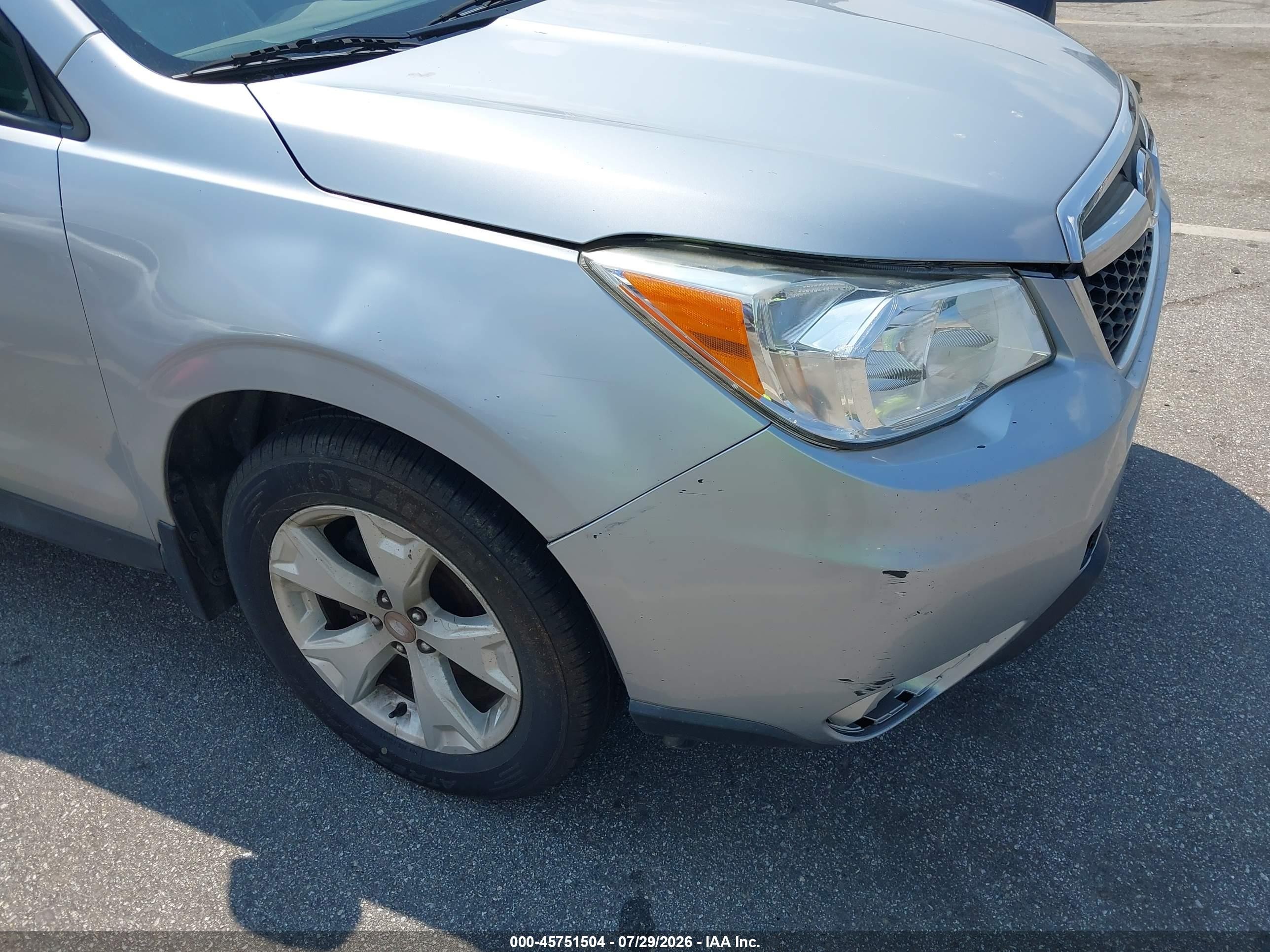 2015 Subaru Forester 2.5i Premium Silver vin: JF2SJADC6FH826136
