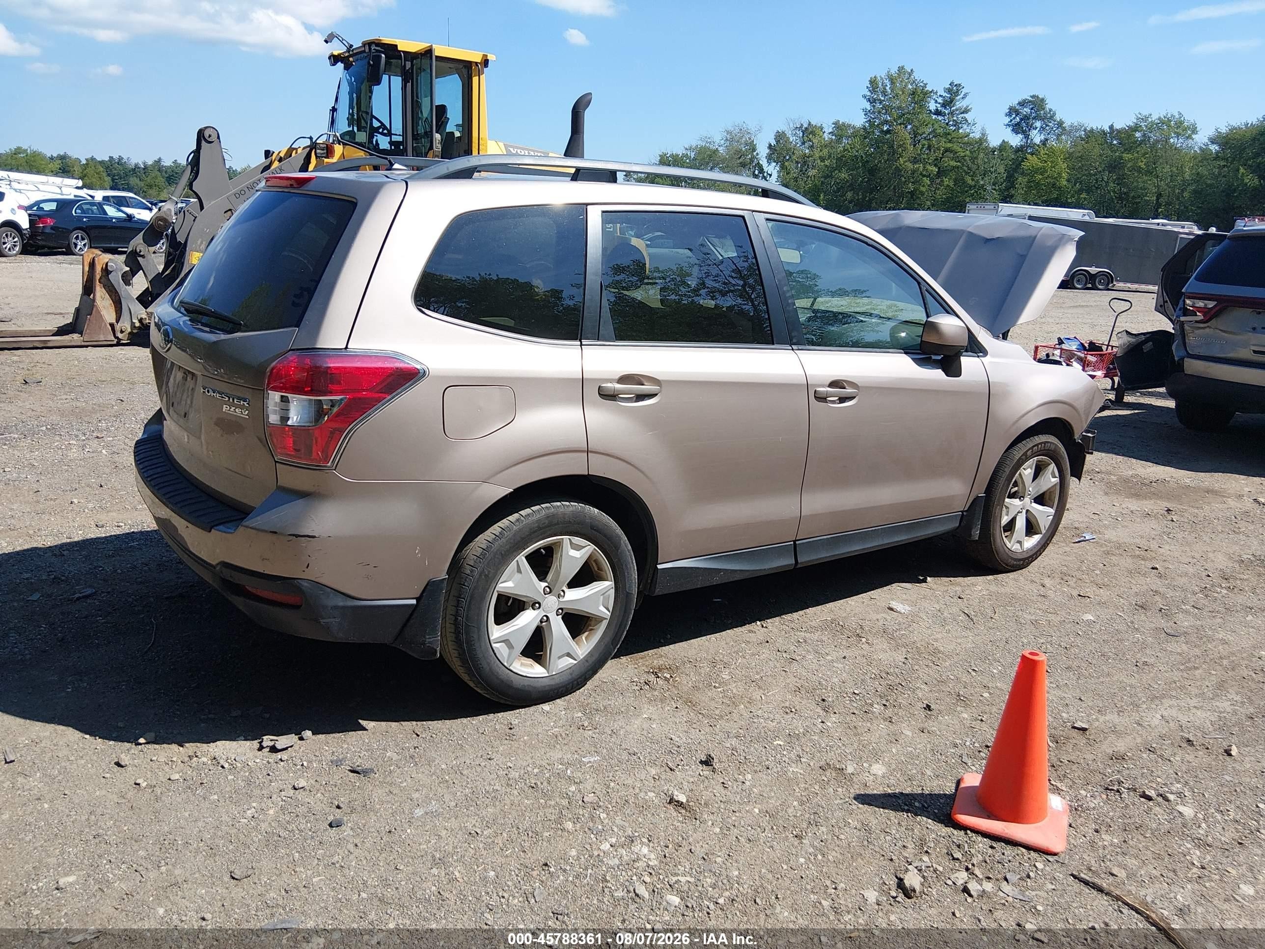 2015 Subaru Forester 2.5i Premium Желто-коричневый vin: JF2SJADC6FH838920