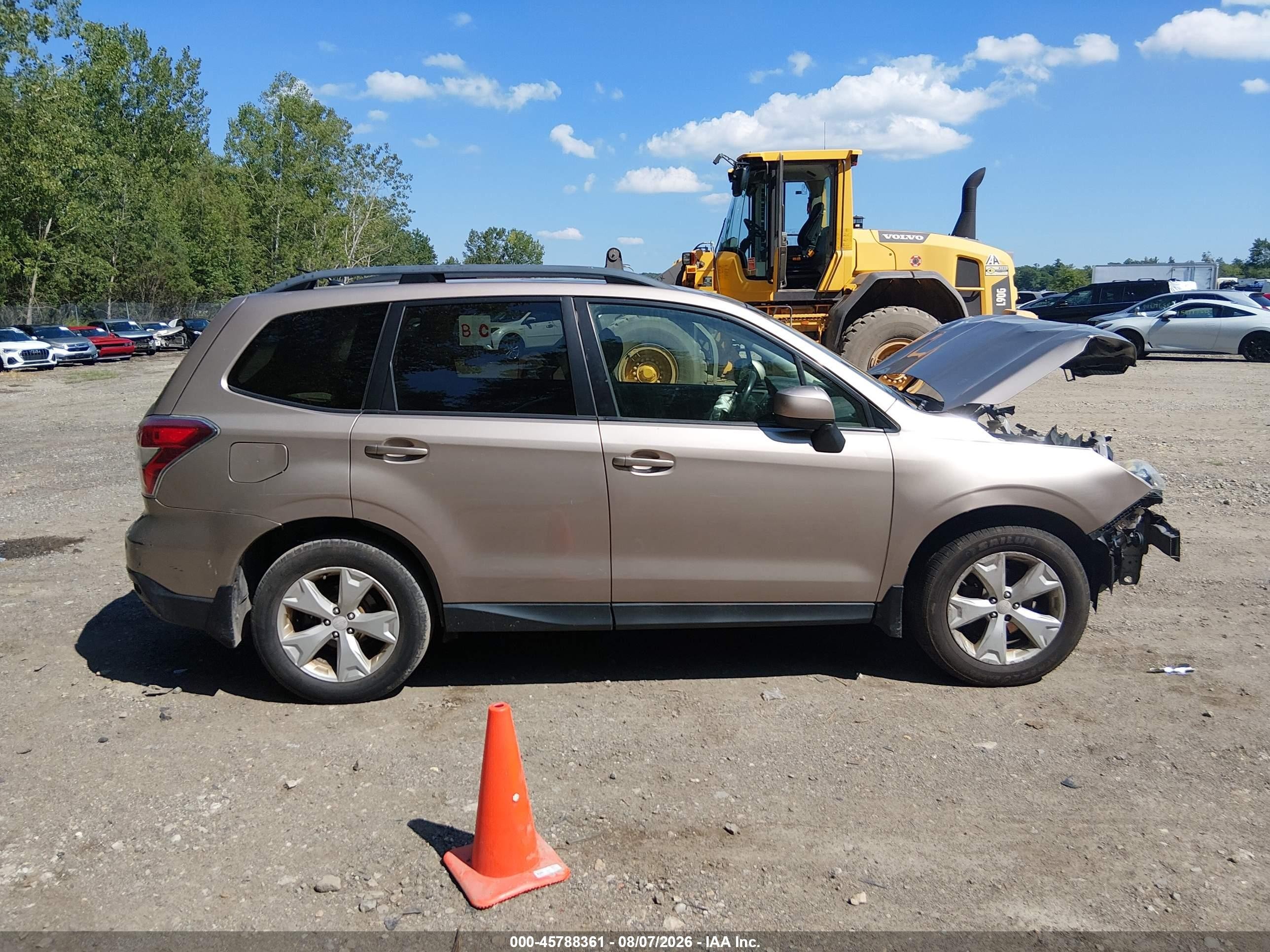 2015 Subaru Forester 2.5i Premium Желто-коричневый vin: JF2SJADC6FH838920
