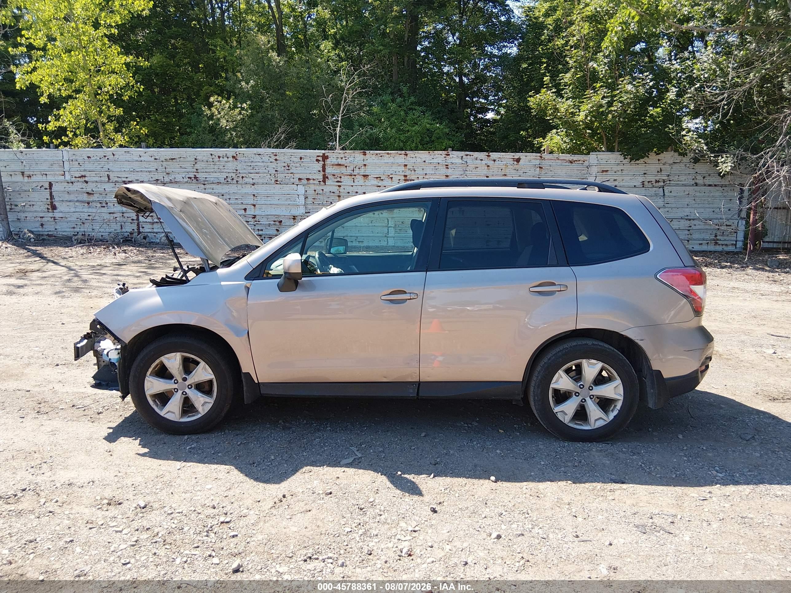 2015 Subaru Forester 2.5i Premium Желто-коричневый vin: JF2SJADC6FH838920