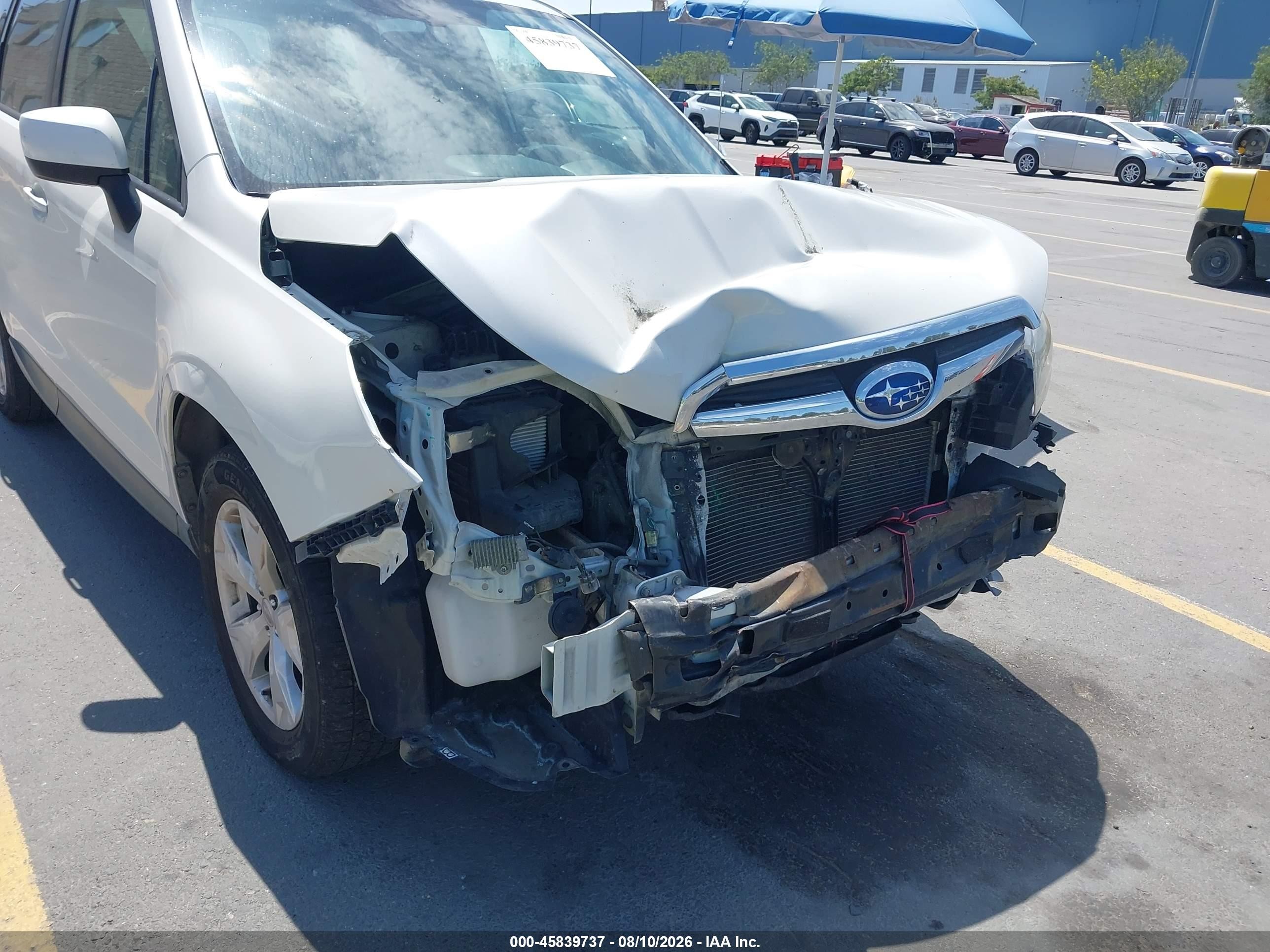 2015 Subaru Forester 2.5i Premium Белый vin: JF2SJADC7FG410098