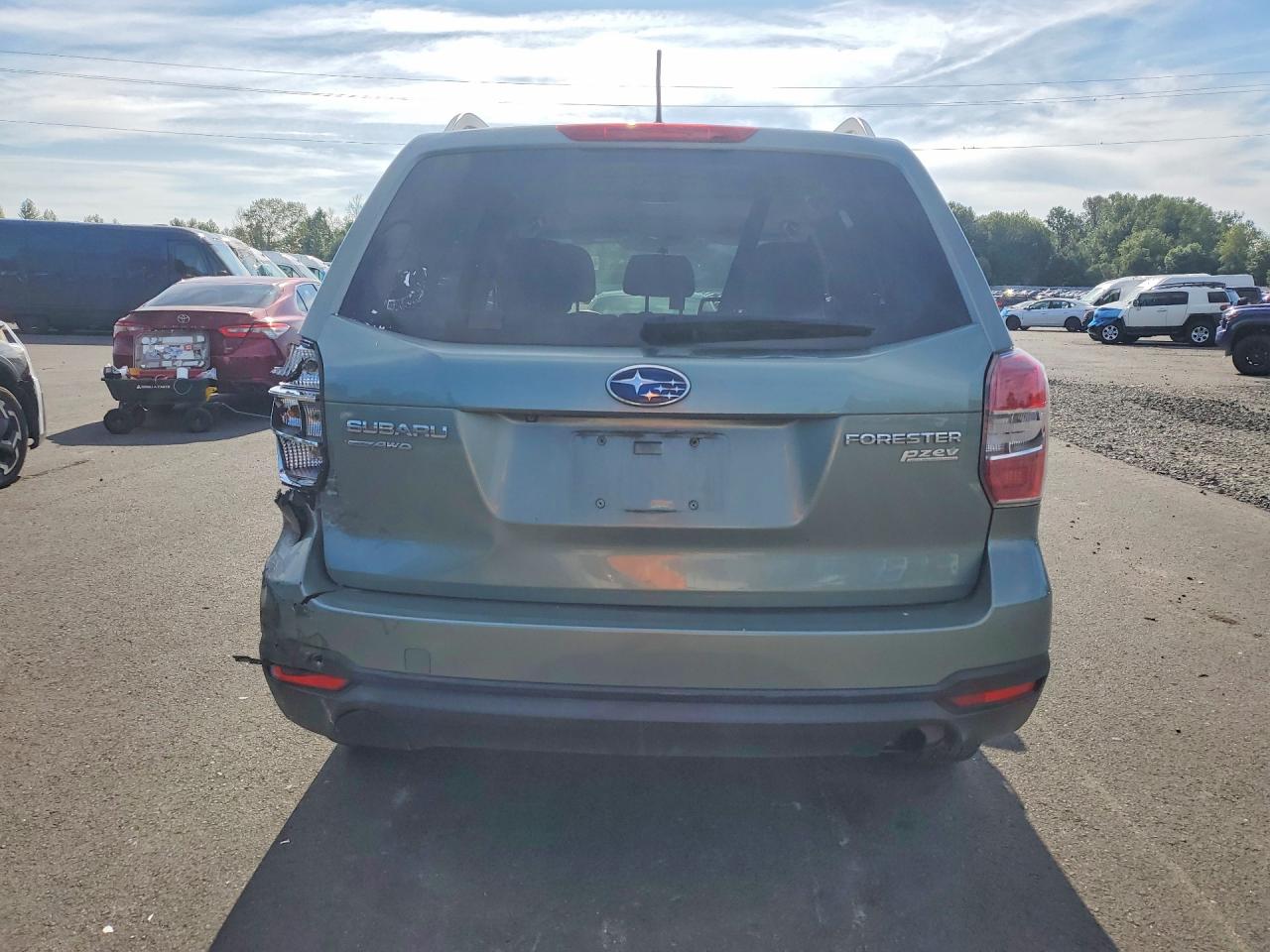 2015 Subaru Forester Green vin: JF2SJADC7FH483627