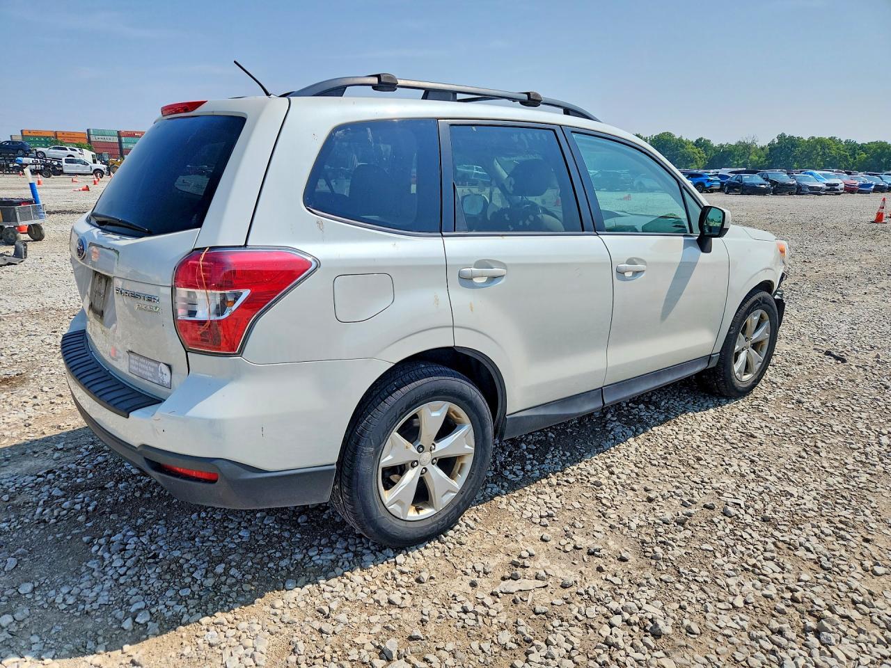 2015 Subaru Forester 2.5i Premium White vin: JF2SJADC7FH506338