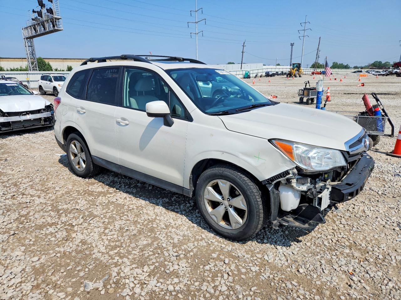 2015 Subaru Forester 2.5i Premium White vin: JF2SJADC7FH506338