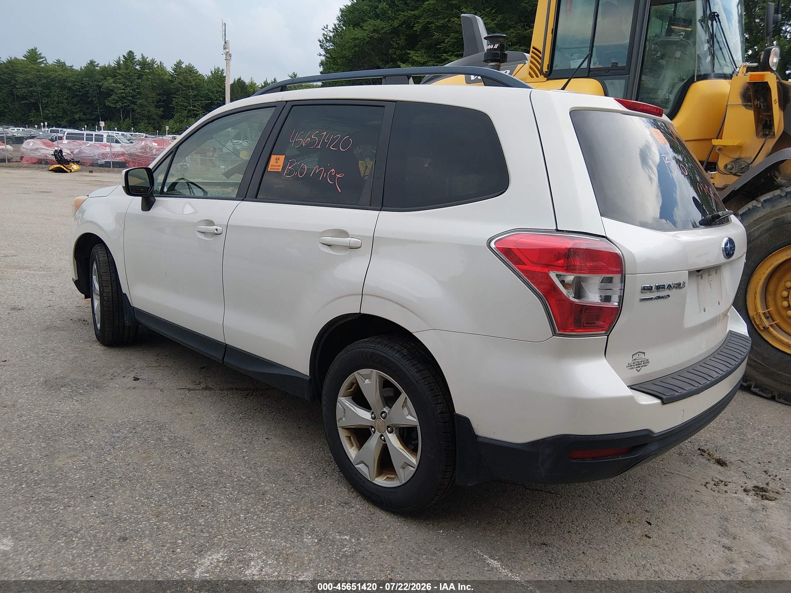 2015 Subaru Forester 2.5i Premium Белый vin: JF2SJADC7FH518067