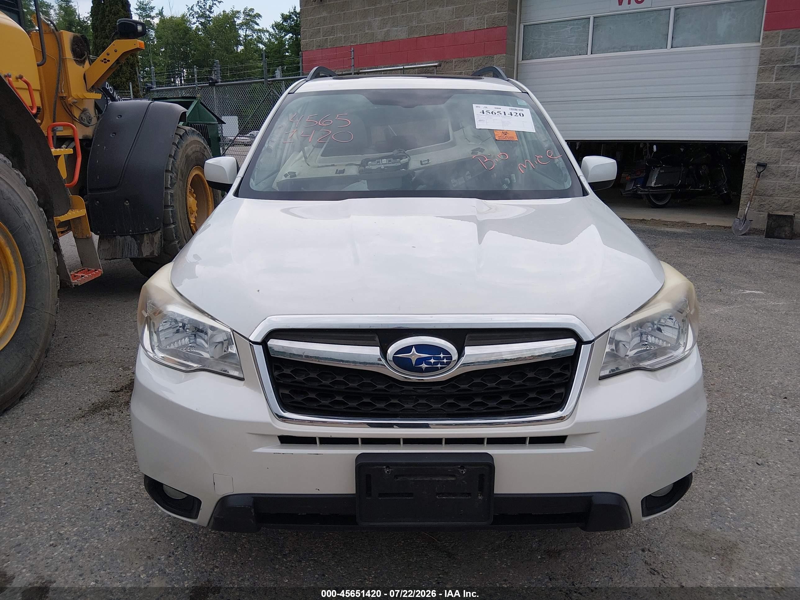 2015 Subaru Forester 2.5i Premium Белый vin: JF2SJADC7FH518067