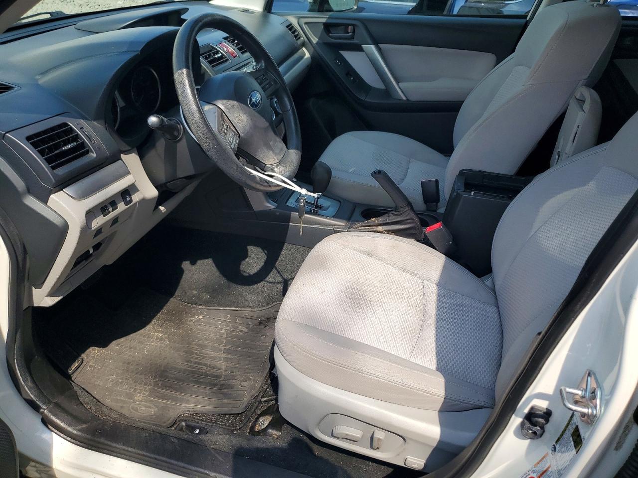 2015 Subaru Forester 2.5i Premium White vin: JF2SJADC7FH539534