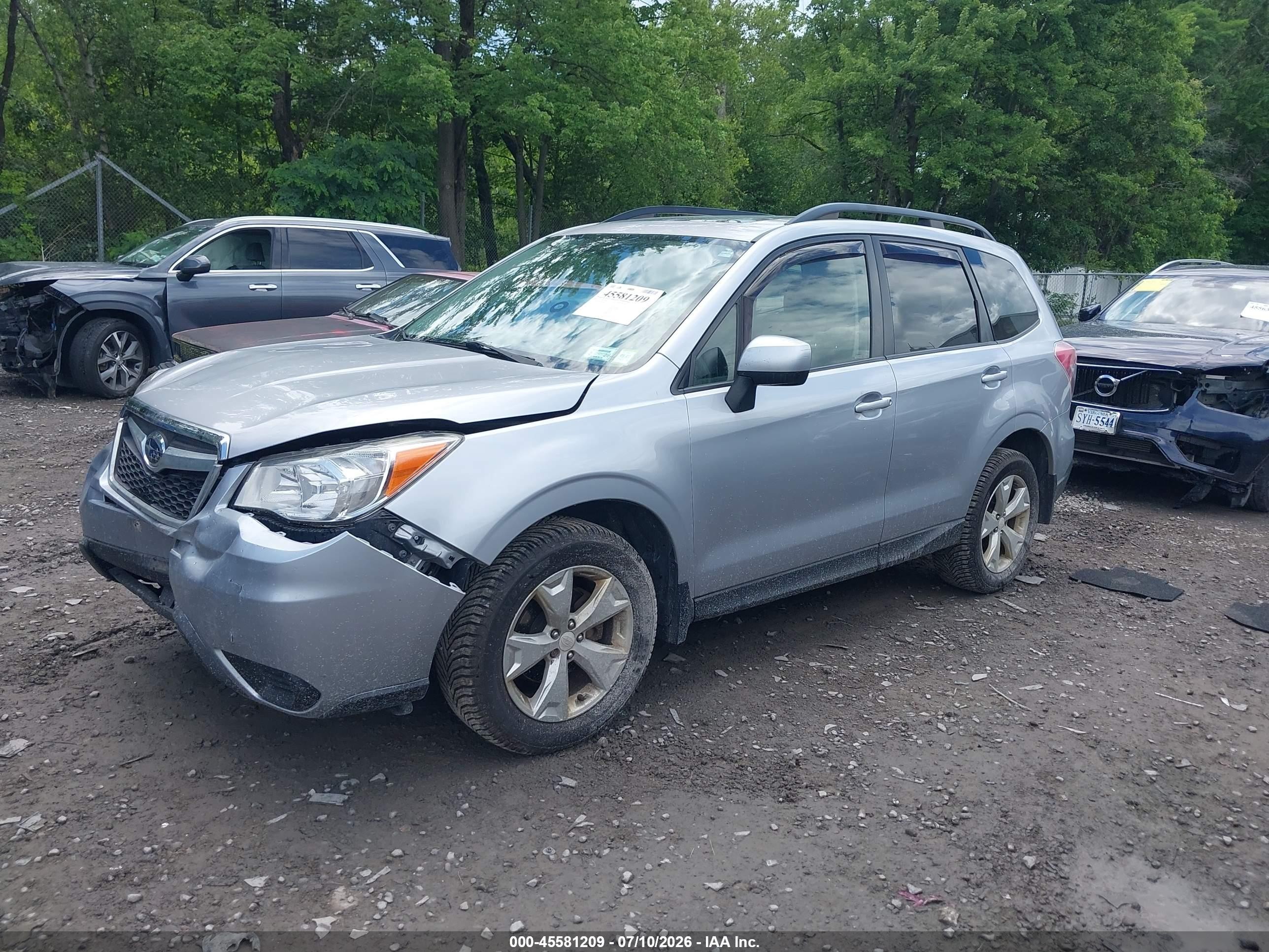 2015 Subaru Forester 2.5i Premium Silver vin: JF2SJADC7FH812634