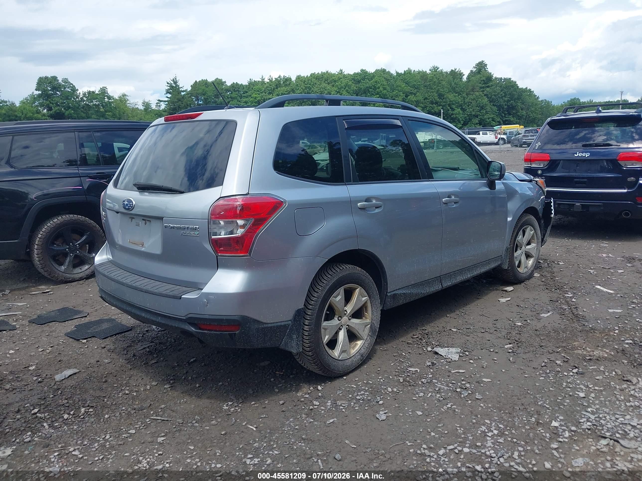 2015 Subaru Forester 2.5i Premium Silver vin: JF2SJADC7FH812634