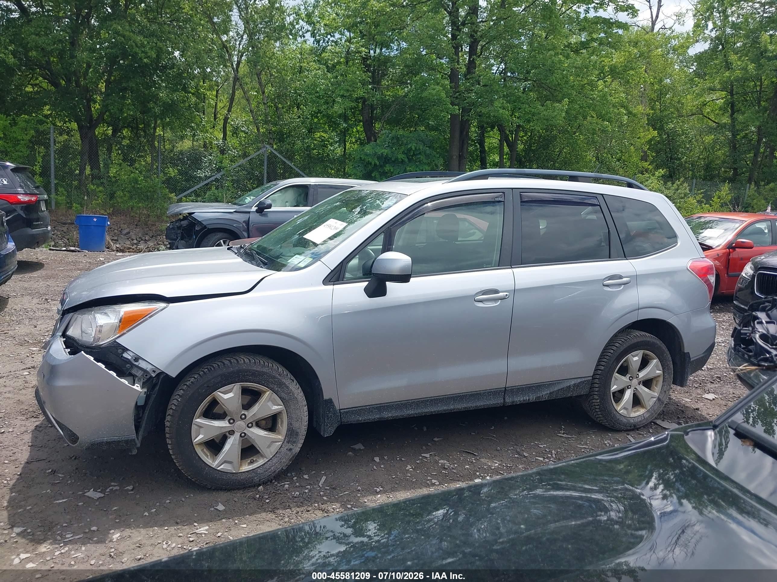 2015 Subaru Forester 2.5i Premium Silver vin: JF2SJADC7FH812634