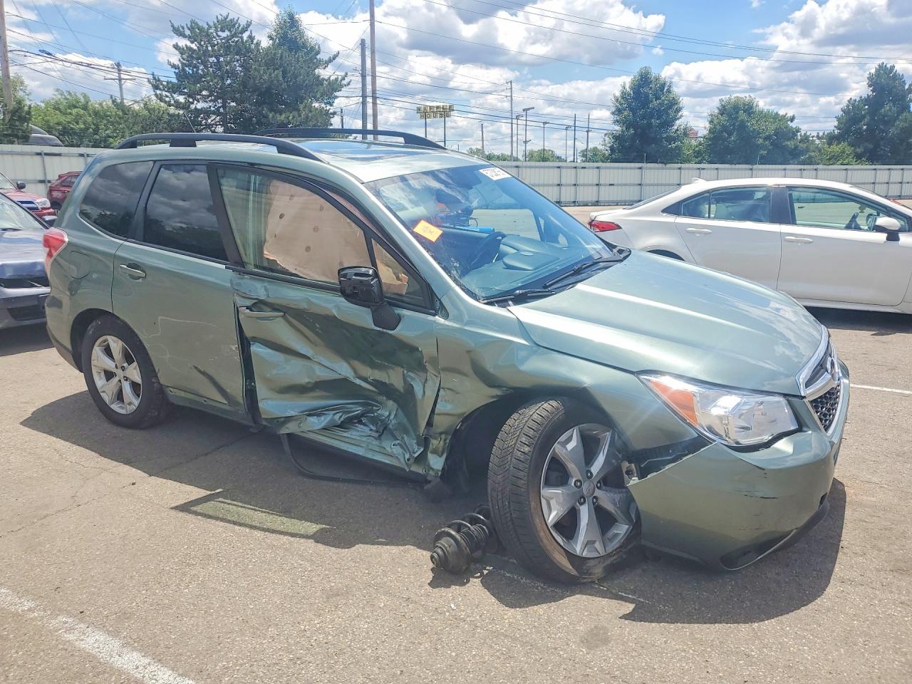 2015 Subaru Forester 2.5i Premium Green vin: JF2SJADC7FH825383