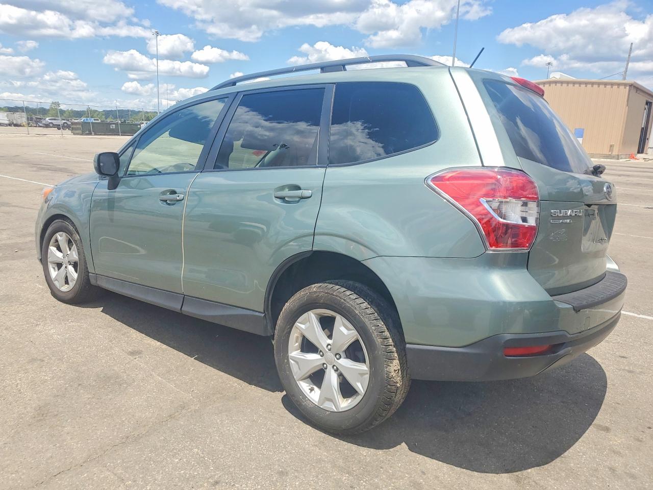 2015 Subaru Forester 2.5i Premium Green vin: JF2SJADC7FH825383