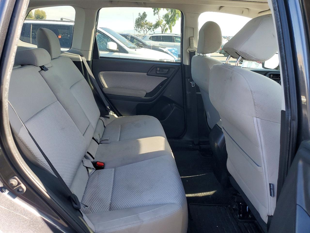 2017 Subaru Forester 2.5i Premium Gray vin: JF2SJADC7HH413127