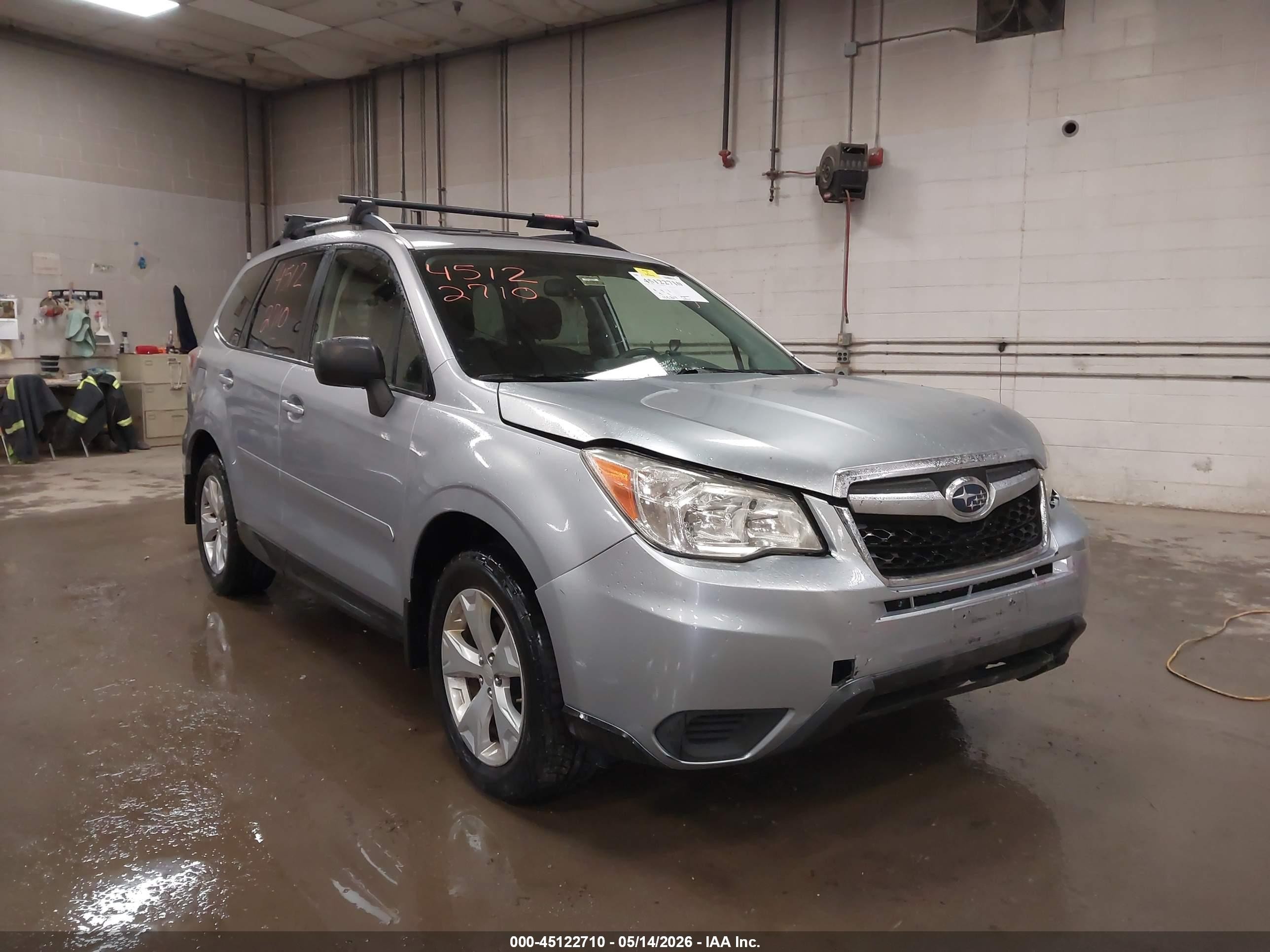 2015 Subaru Forester 2.5i Premium Серебряный vin: JF2SJADC8FH411190