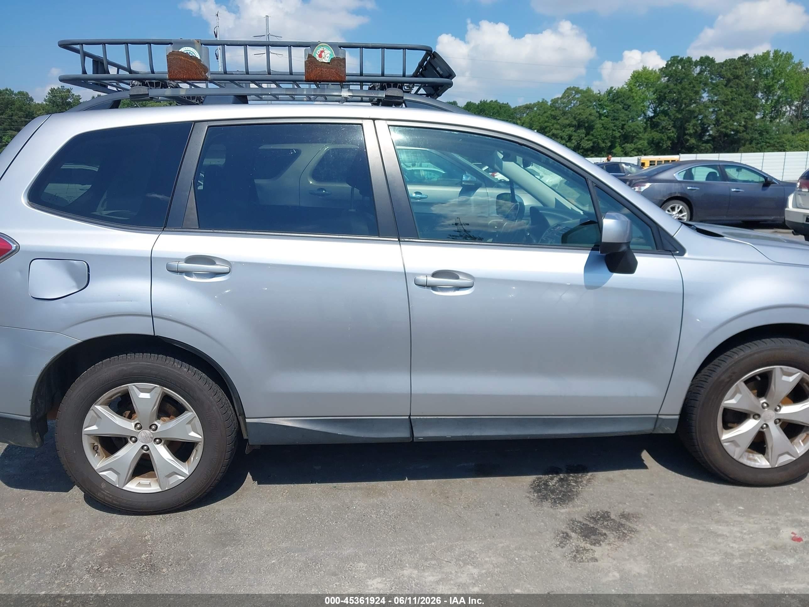 2015 Subaru Forester 2.5i Premium Silver vin: JF2SJADC8FH416065