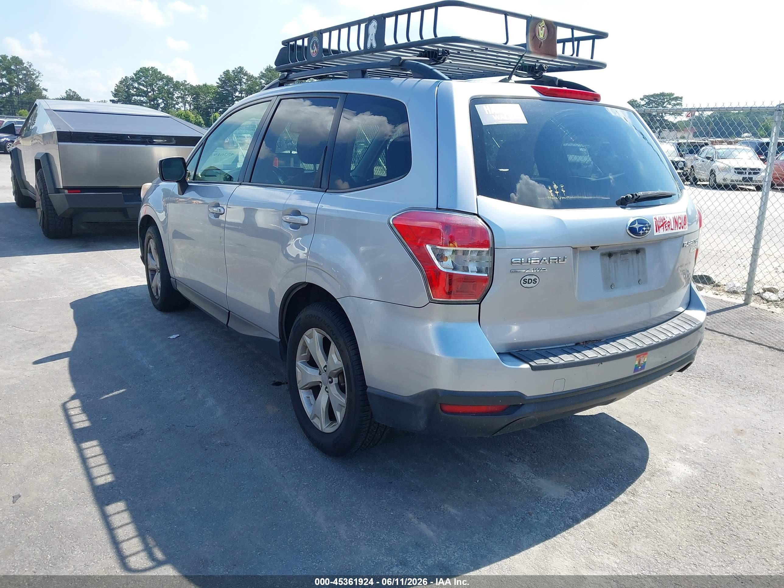 2015 Subaru Forester 2.5i Premium Silver vin: JF2SJADC8FH416065