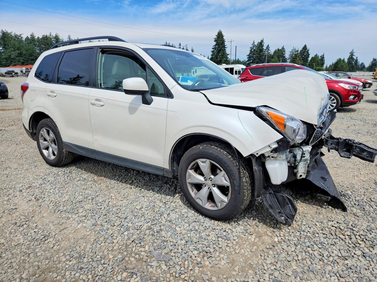 2015 Subaru Forester 2.5i Premium White vin: JF2SJADC8FH424909