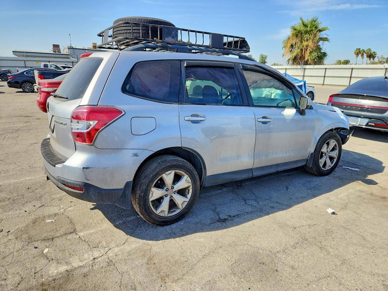 2015 Subaru Forester 2.5i Premium Silver vin: JF2SJADC8FH442309