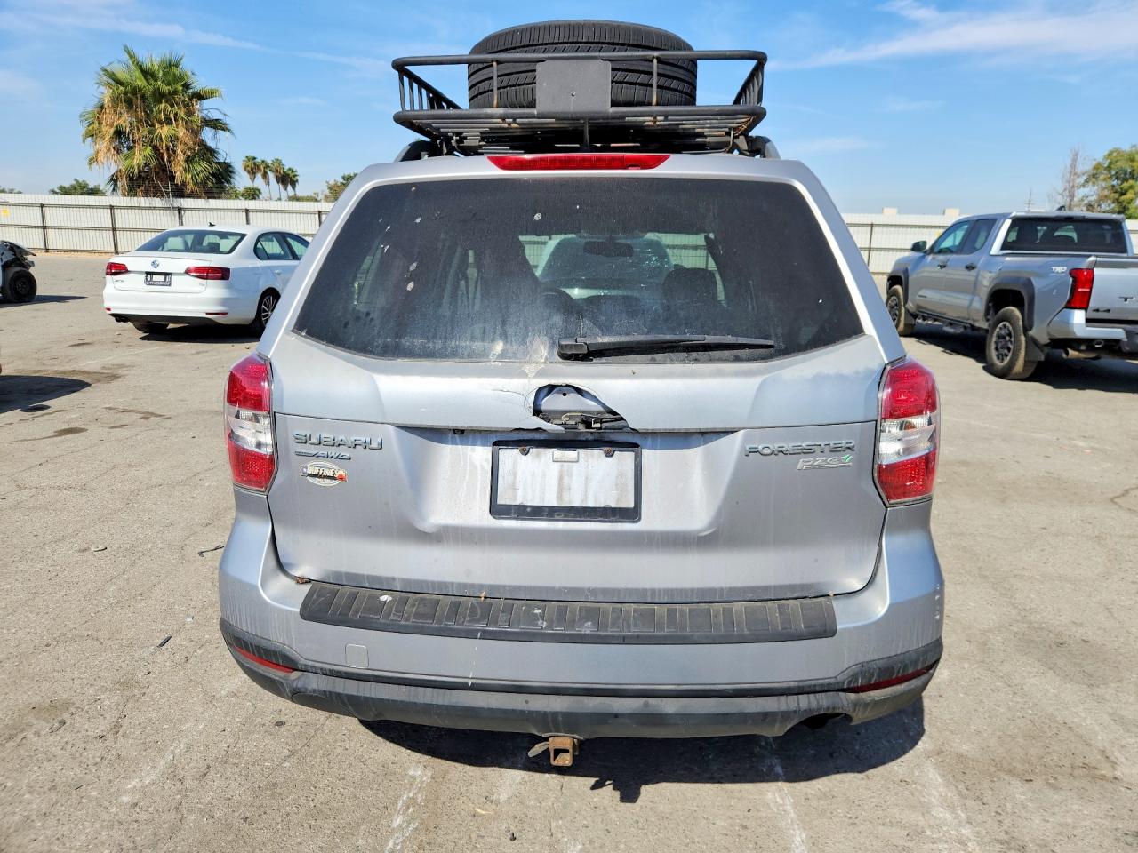 2015 Subaru Forester 2.5i Premium Silver vin: JF2SJADC8FH442309