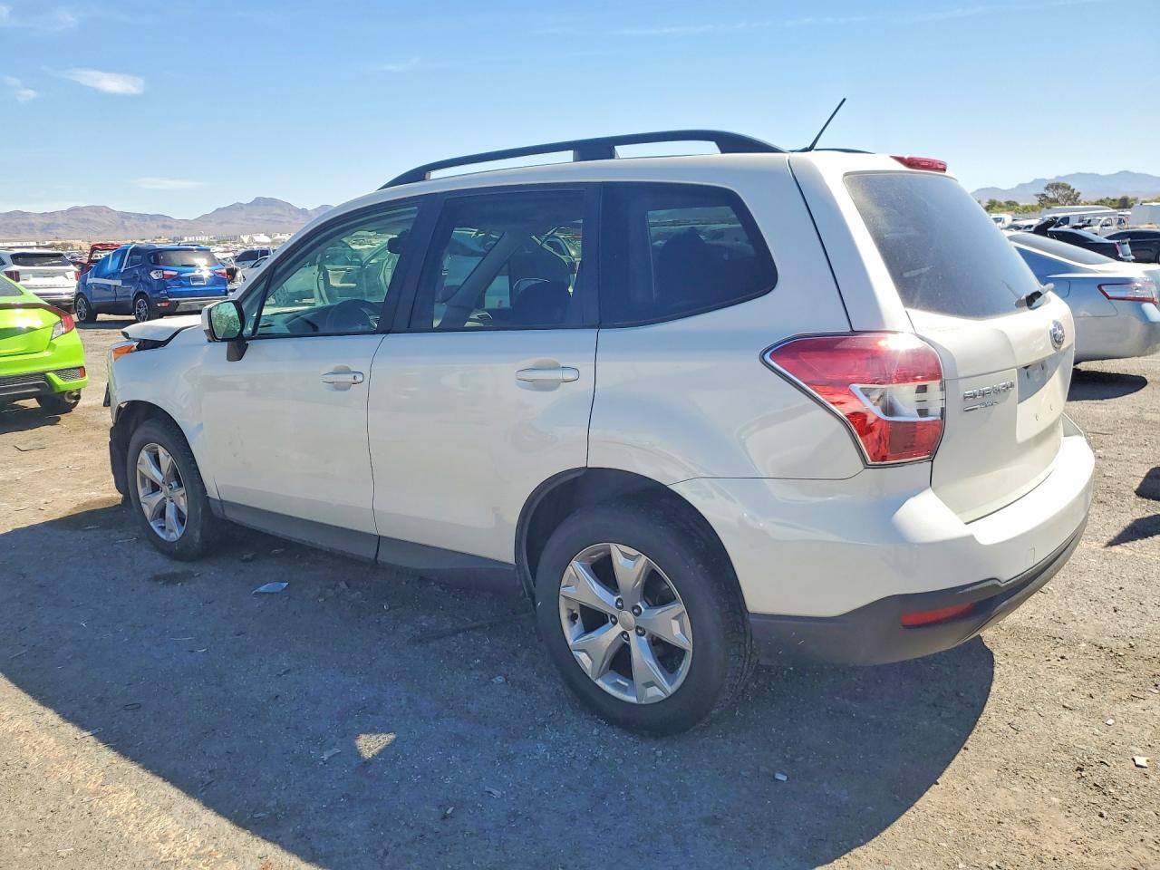 2015 Subaru Forester 2.5i Premium White vin: JF2SJADC8FH482521