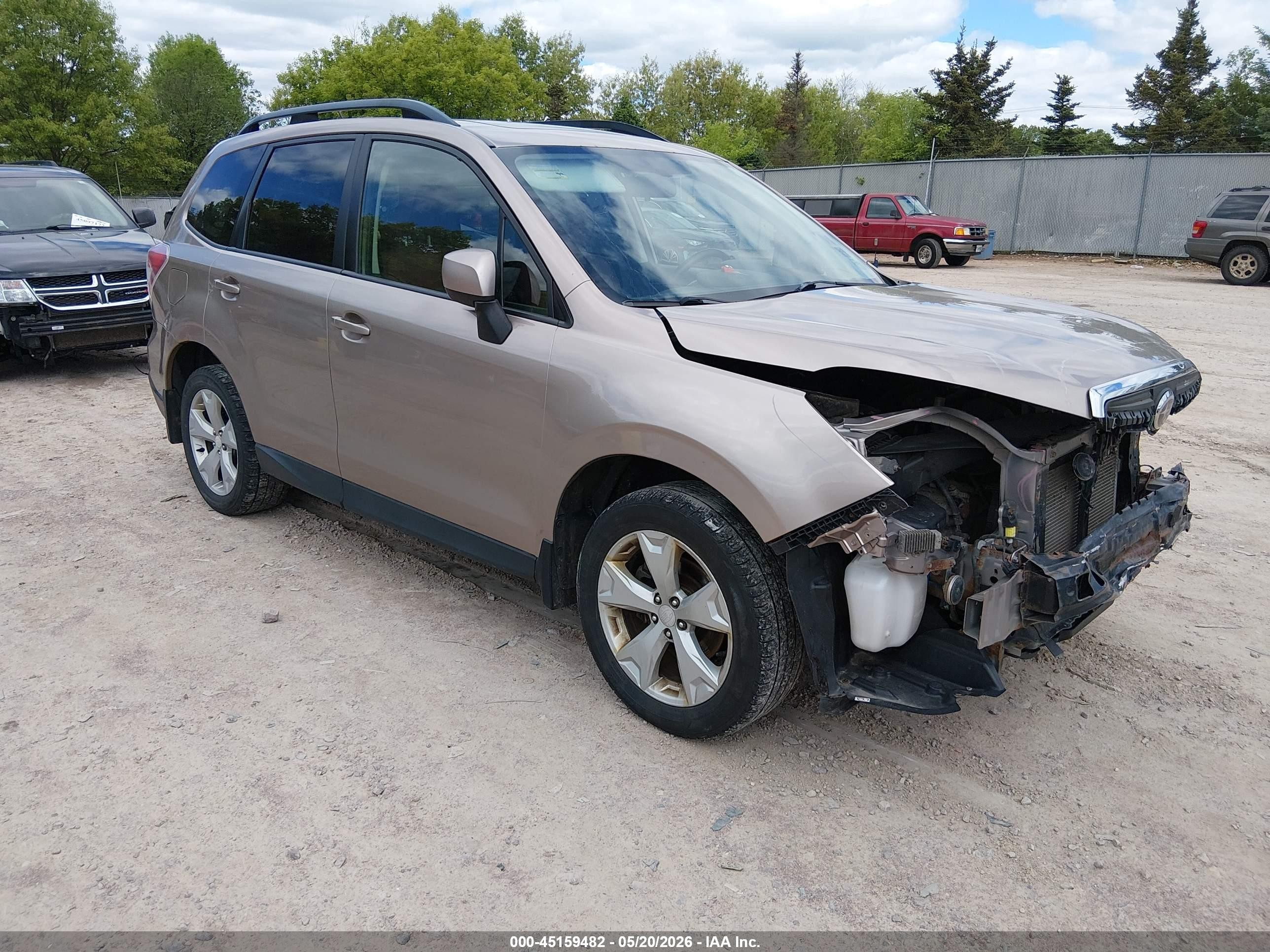 2015 Subaru Forester 2.5i Premium Tan vin: JF2SJADC8FH497102