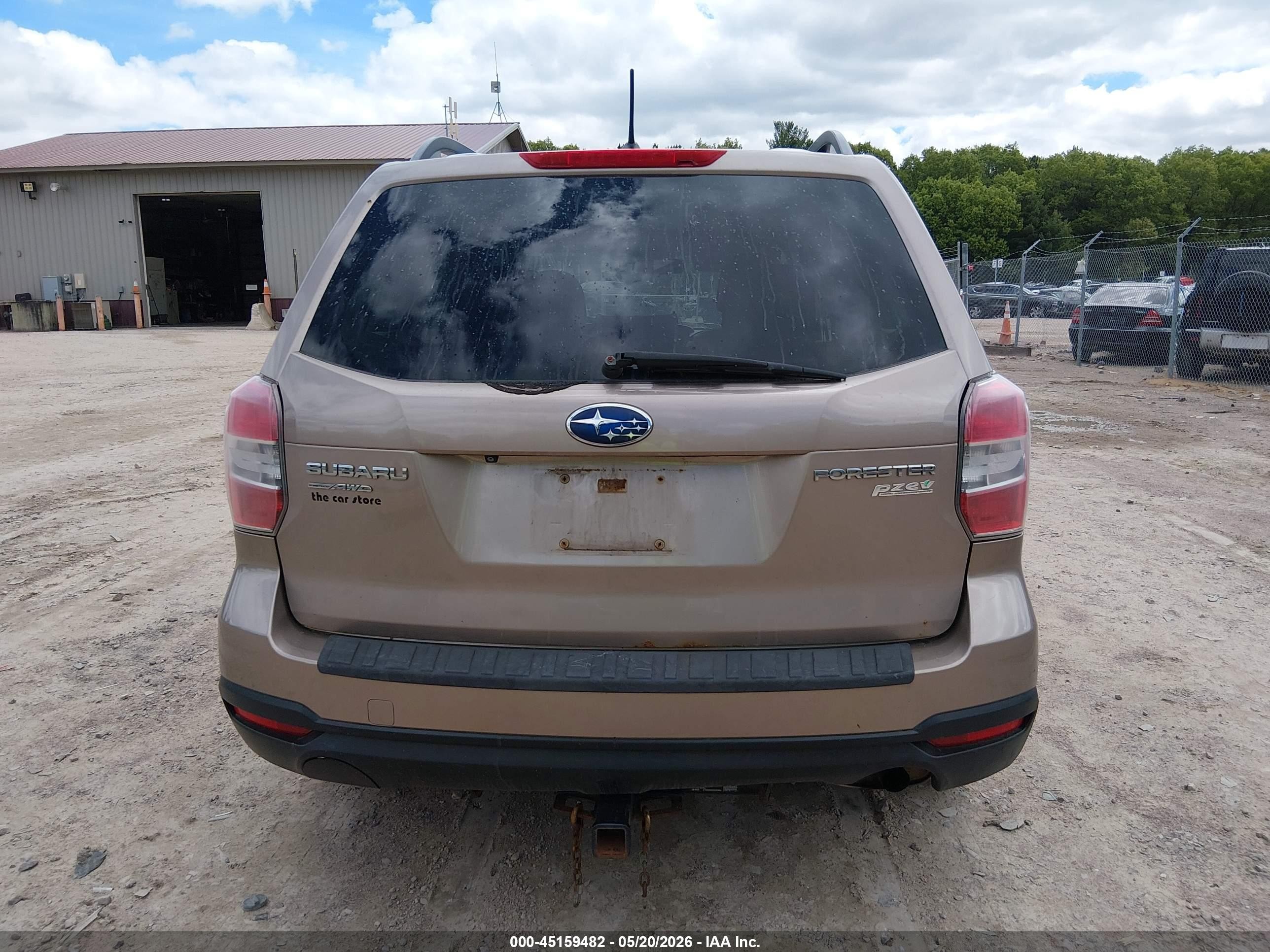 2015 Subaru Forester 2.5i Premium Tan vin: JF2SJADC8FH497102