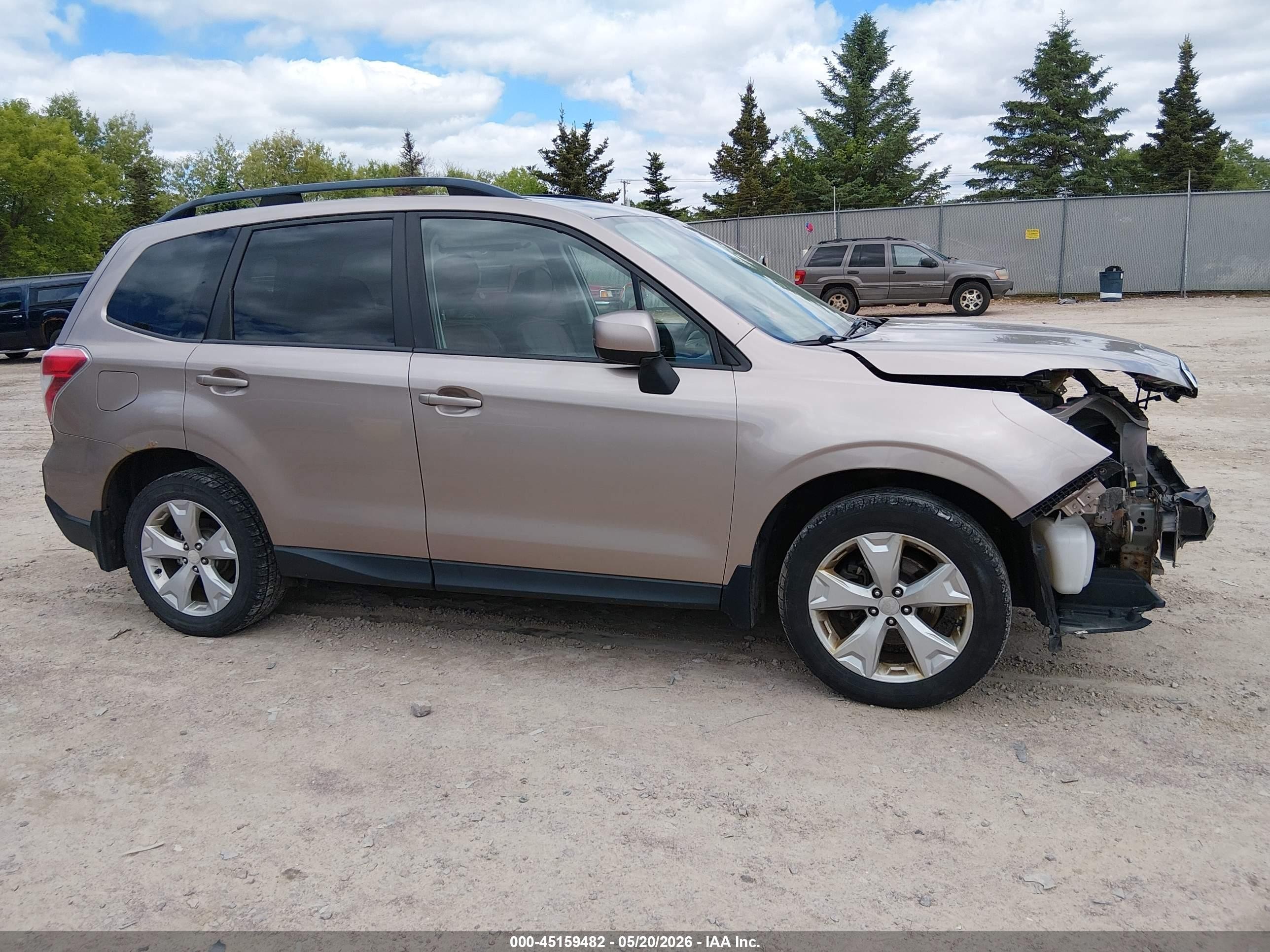 2015 Subaru Forester 2.5i Premium Tan vin: JF2SJADC8FH497102