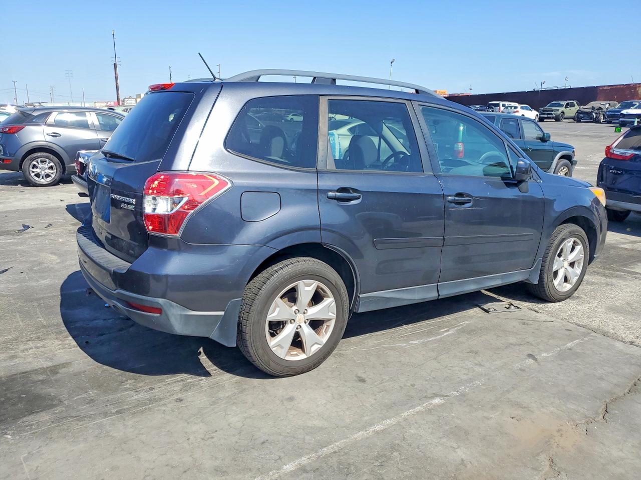 2015 Subaru Forester 2.5i Premium Gray vin: JF2SJADC8FH512262