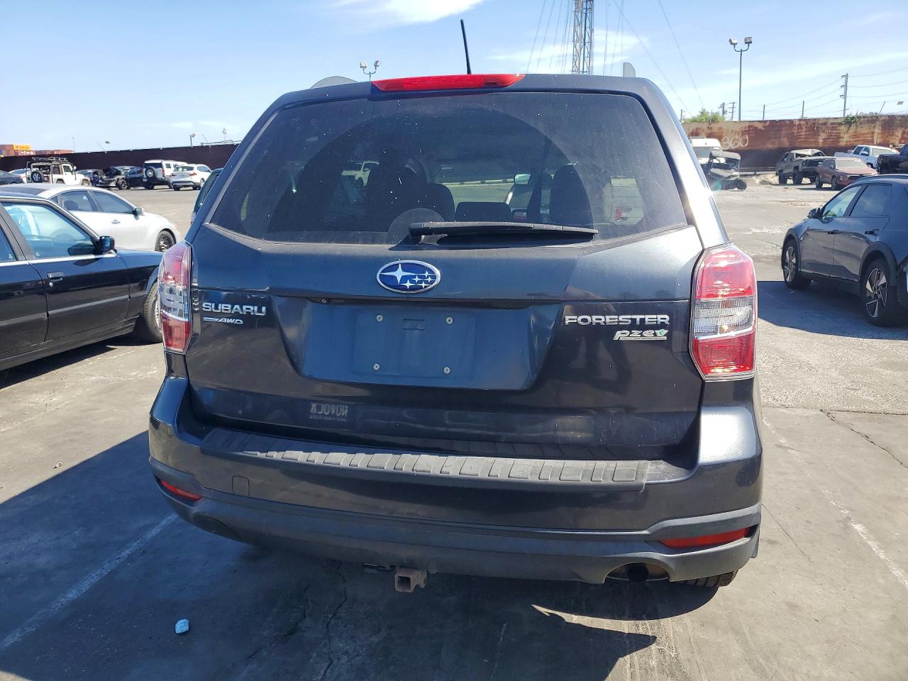 2015 Subaru Forester 2.5i Premium Gray vin: JF2SJADC8FH512262