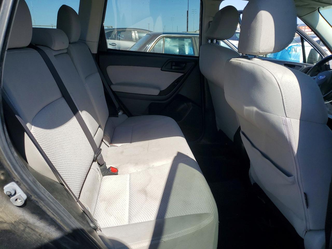2015 Subaru Forester 2.5i Premium Gray vin: JF2SJADC8FH512262