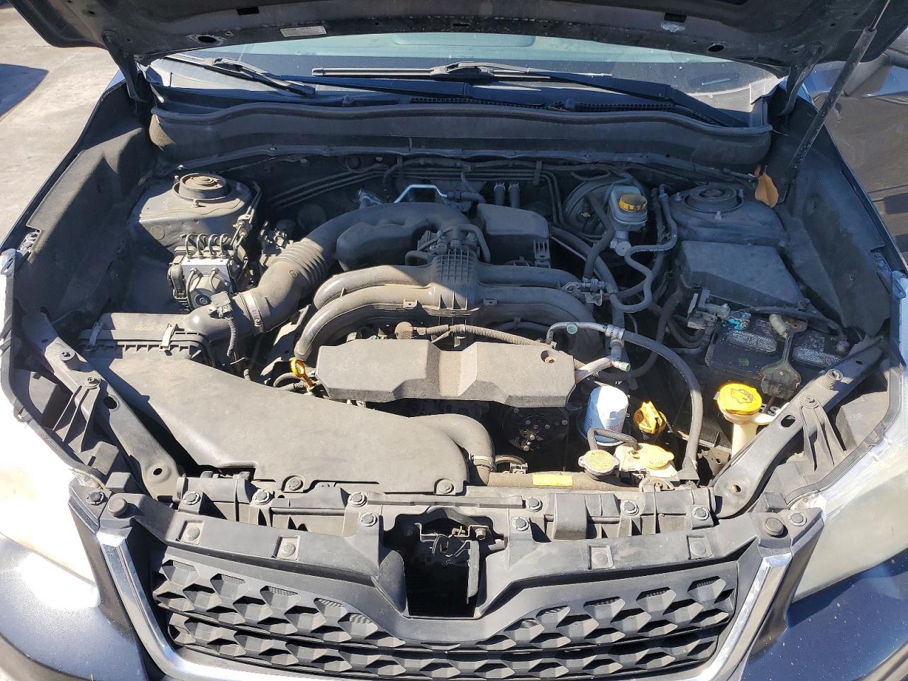 2015 Subaru Forester 2.5i Premium Gray vin: JF2SJADC8FH512262