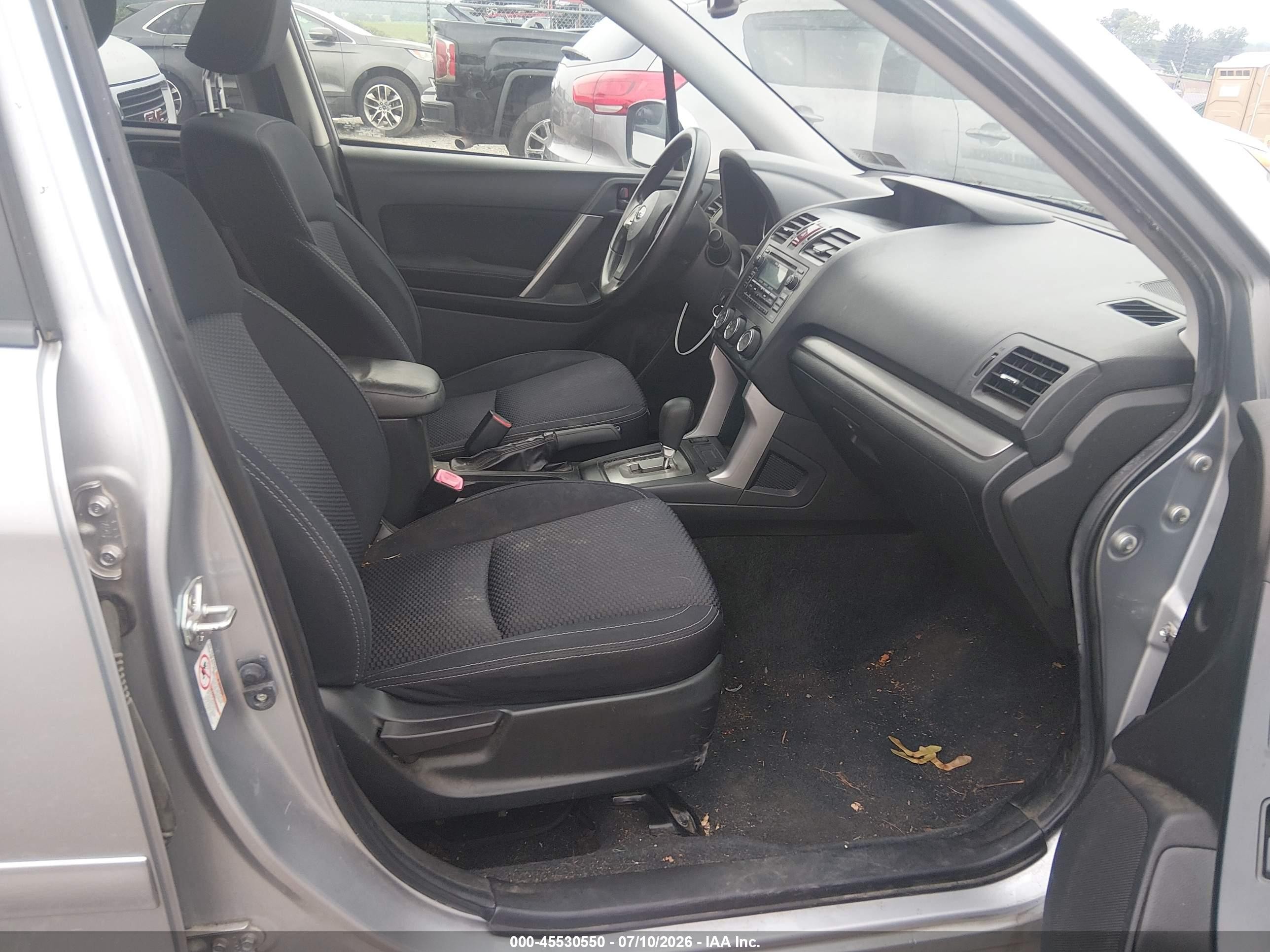2015 Subaru Forester 2.5i Premium Silver vin: JF2SJADC8FH518319
