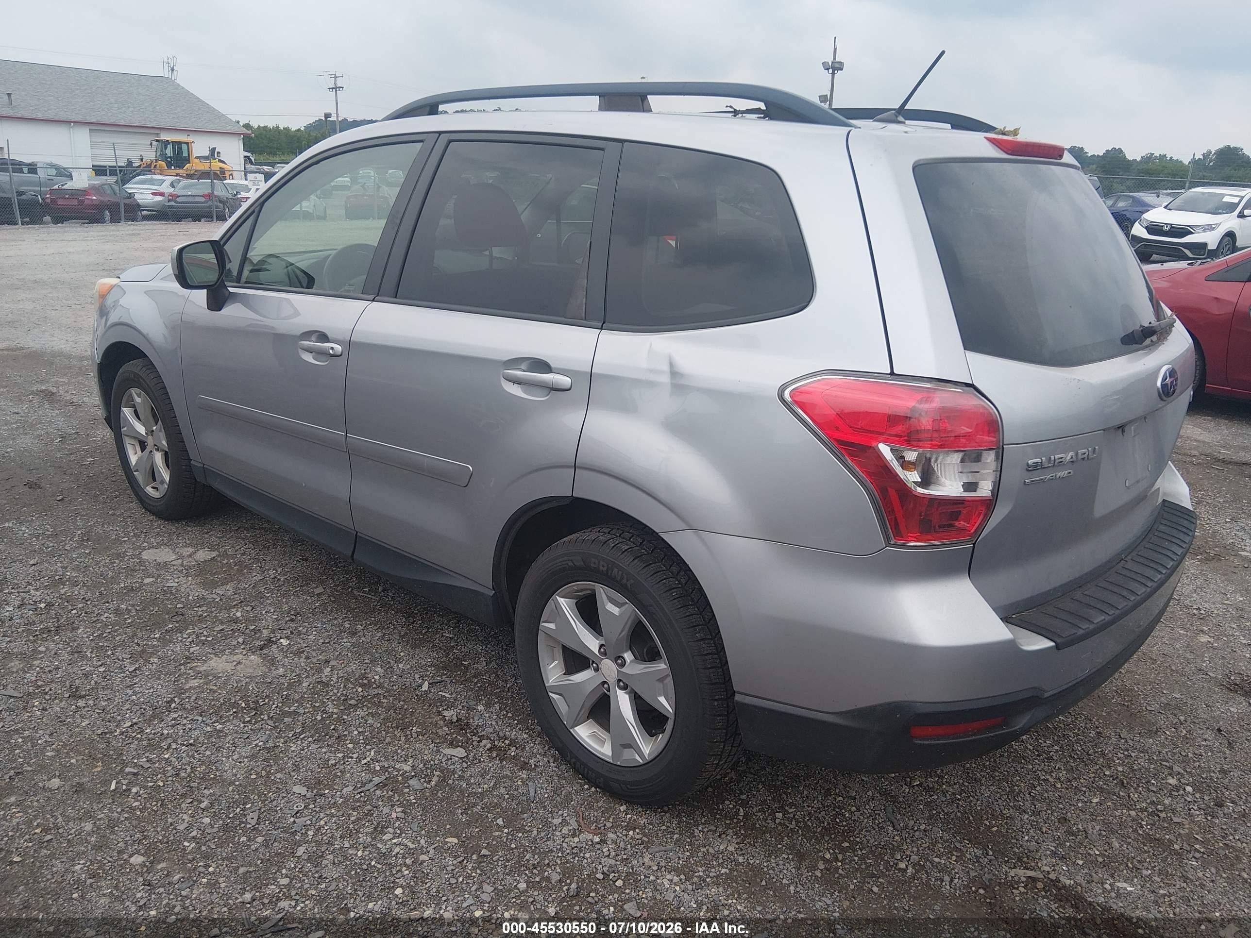 2015 Subaru Forester 2.5i Premium Silver vin: JF2SJADC8FH518319