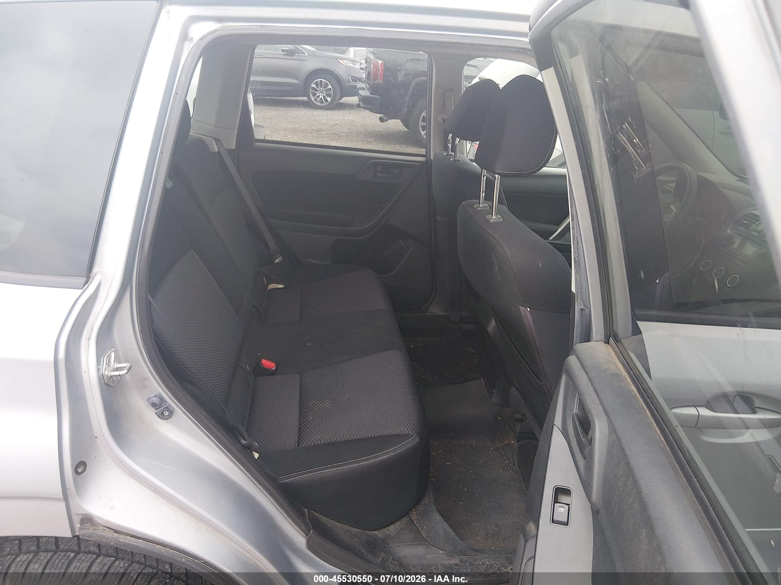 2015 Subaru Forester 2.5i Premium Silver vin: JF2SJADC8FH518319