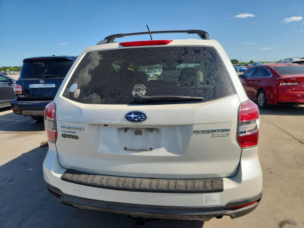 2015 Subaru Forester 2.5i Premium Белый vin: JF2SJADC8FH542118