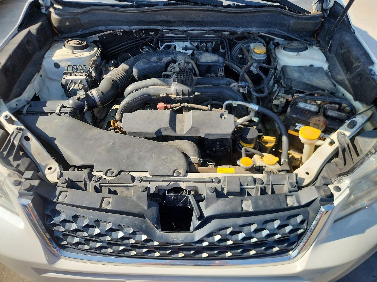 2015 Subaru Forester 2.5i Premium Белый vin: JF2SJADC8FH542118