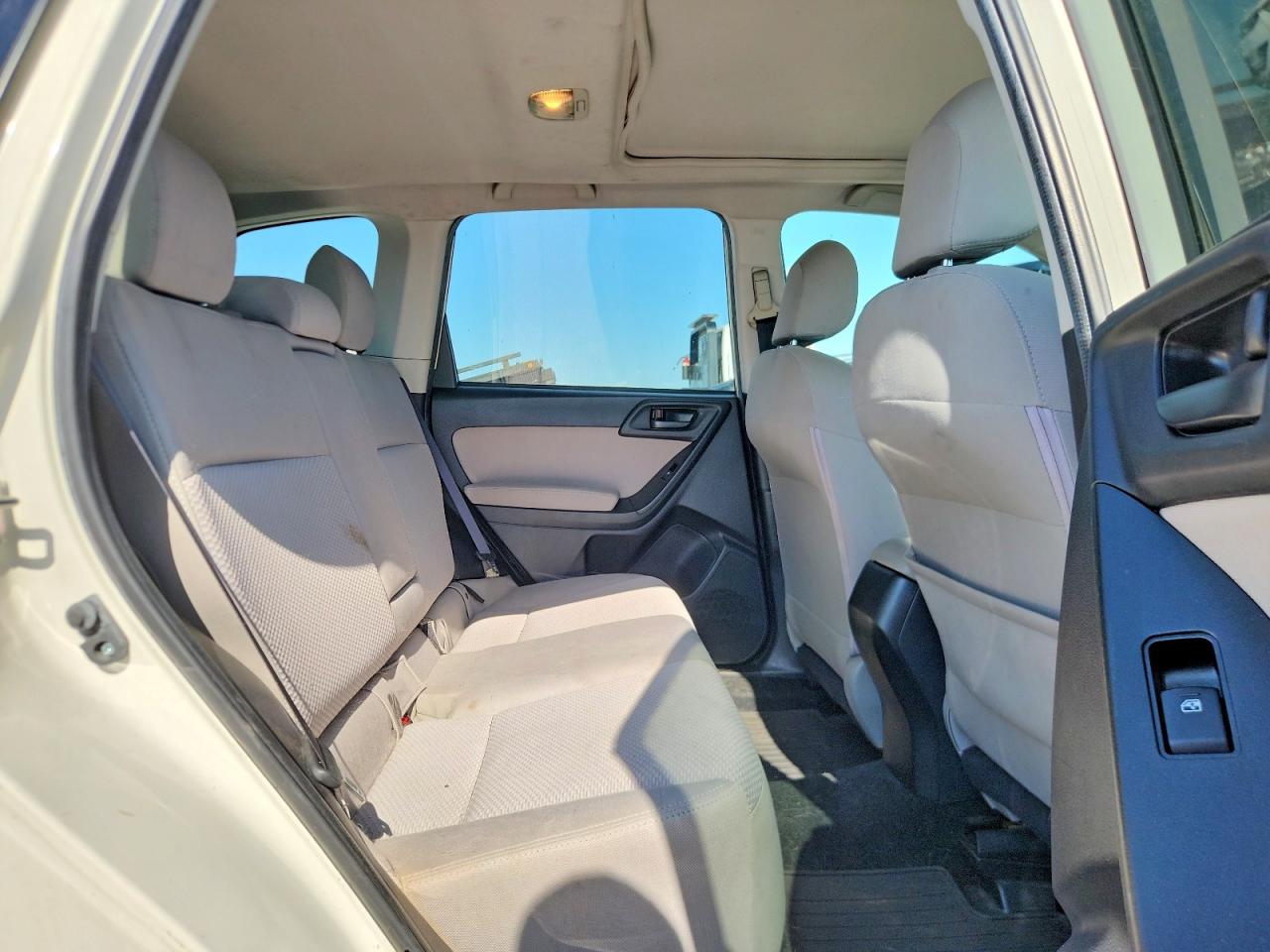 2015 Subaru Forester 2.5i Premium Белый vin: JF2SJADC8FH542118