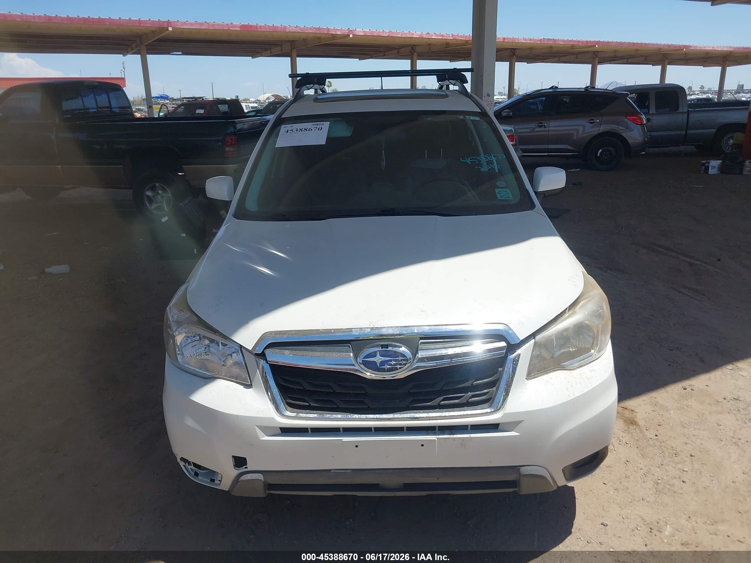 2015 Subaru Forester 2.5i Premium White vin: JF2SJADC8FH551160